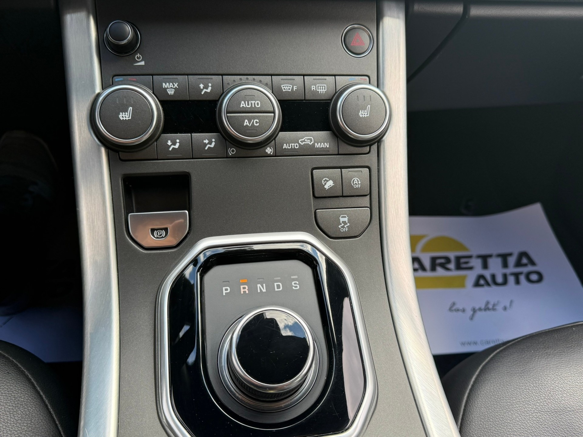LAND ROVER Range Rover Evoque 2.0 Si4 HSE Dynamic AT9-image-14