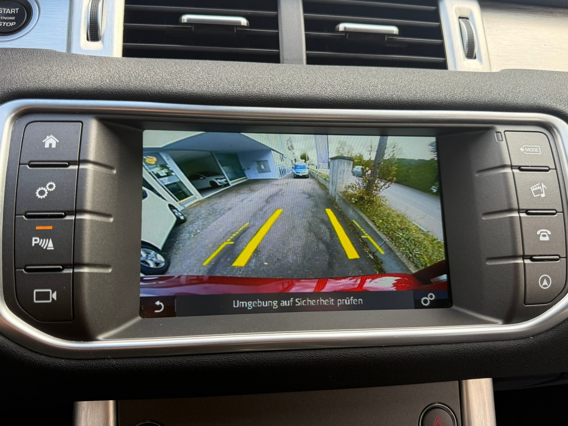 LAND ROVER Range Rover Evoque 2.0 Si4 HSE Dynamic AT9-image-13
