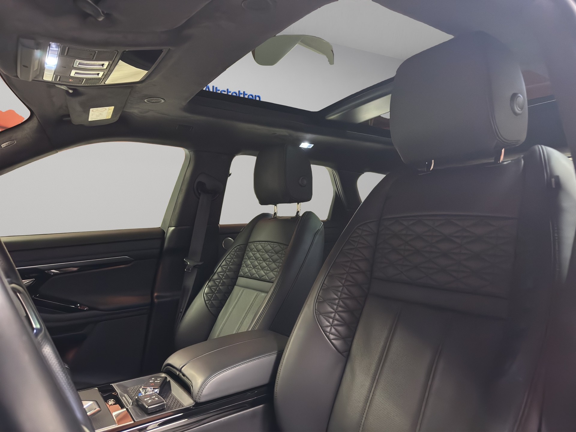 LAND ROVER Range Rover Evoque 1.5 T 300e R-Dynamic Autobiography-image-9