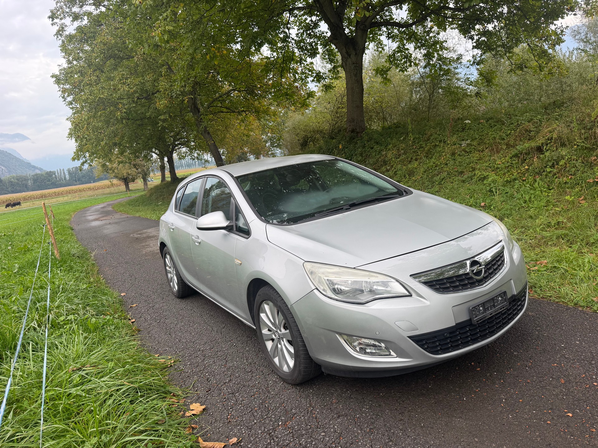 OPEL Astra 2.0 CDTi Anniversary Edition-image-2