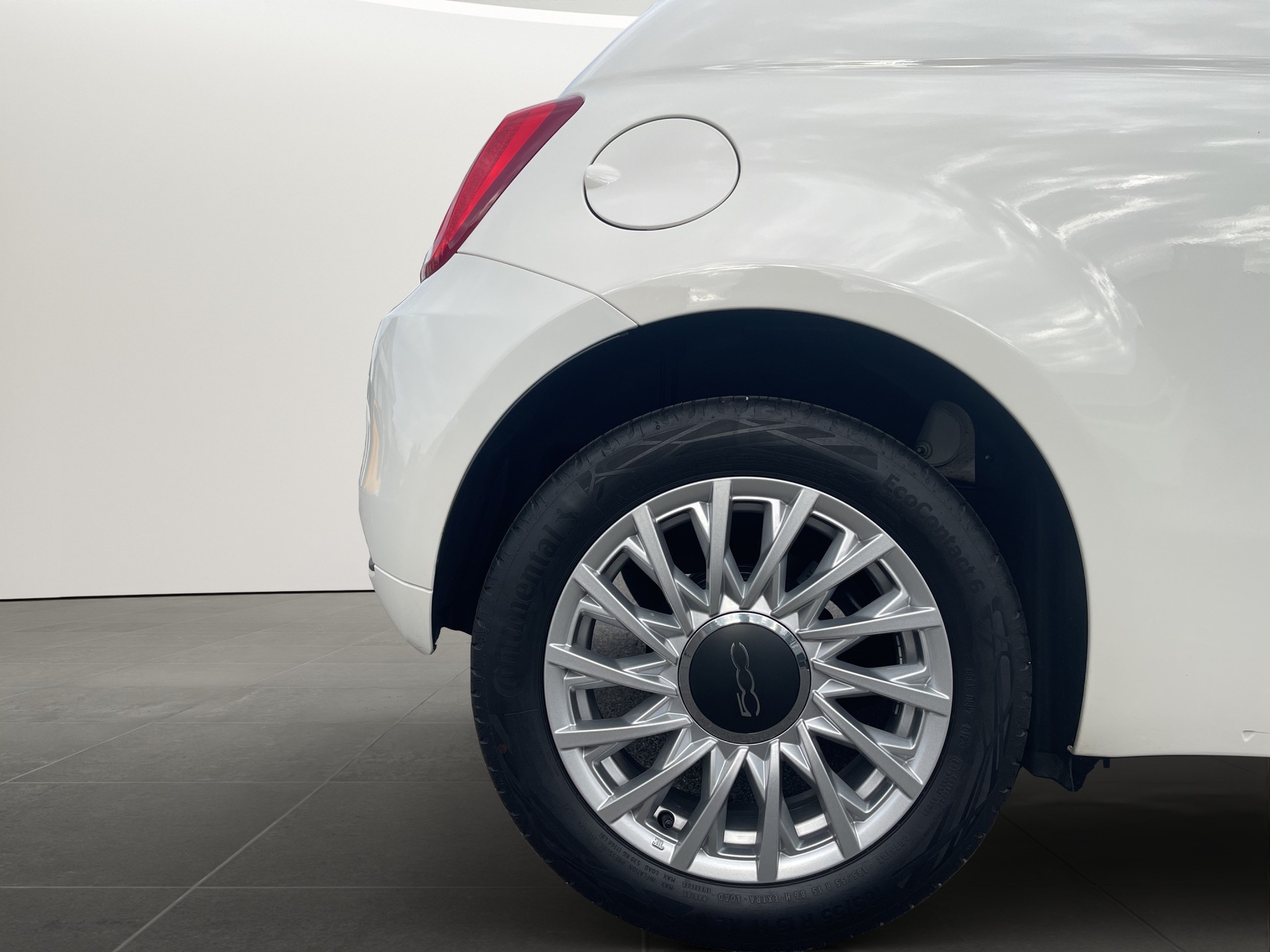 FIAT 500 1.0 Hybrid Swiss Edition-image-21