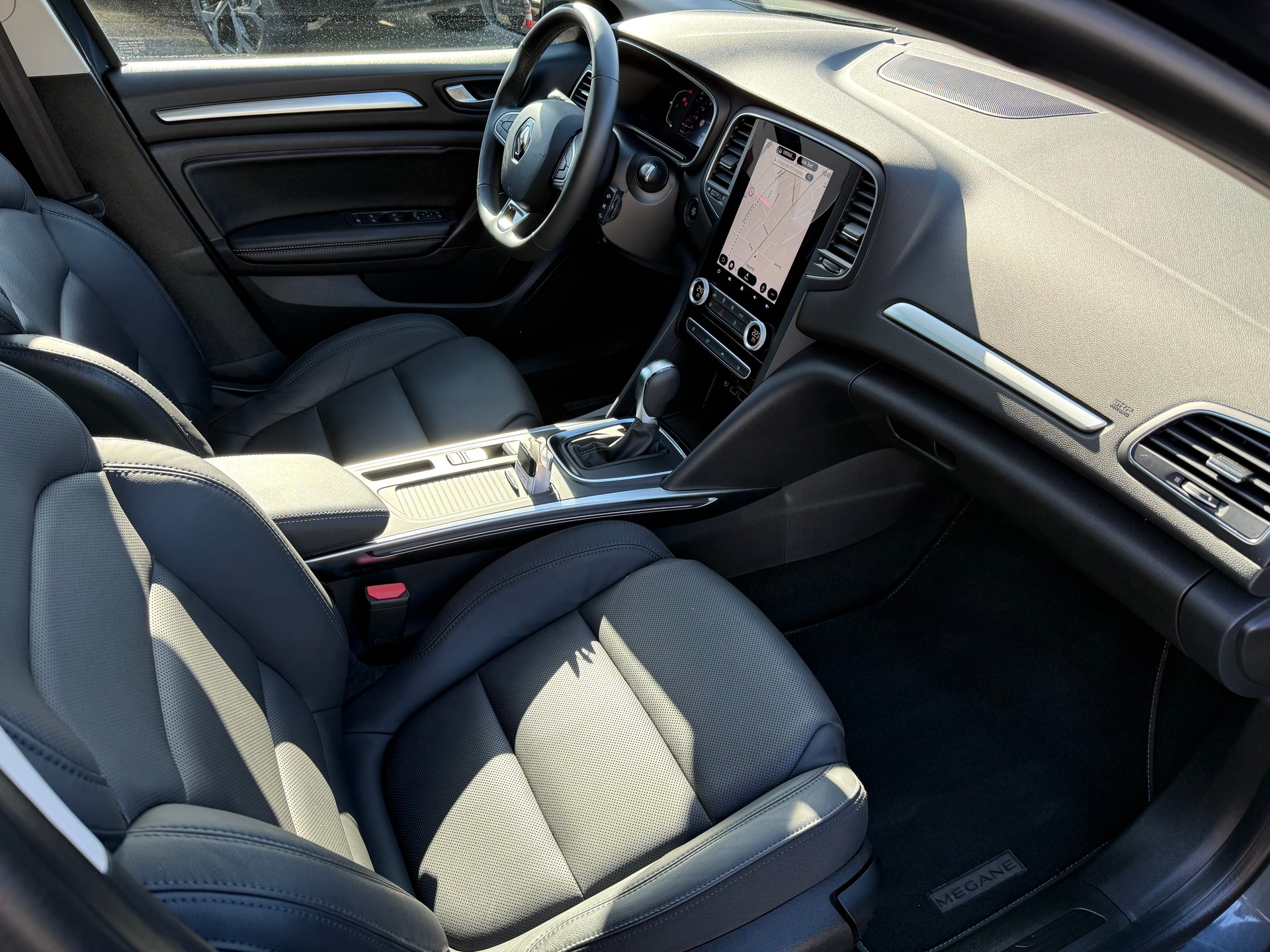 RENAULT Mégane Grandtour 1.3 16V Turbo Techno EDC-image-9