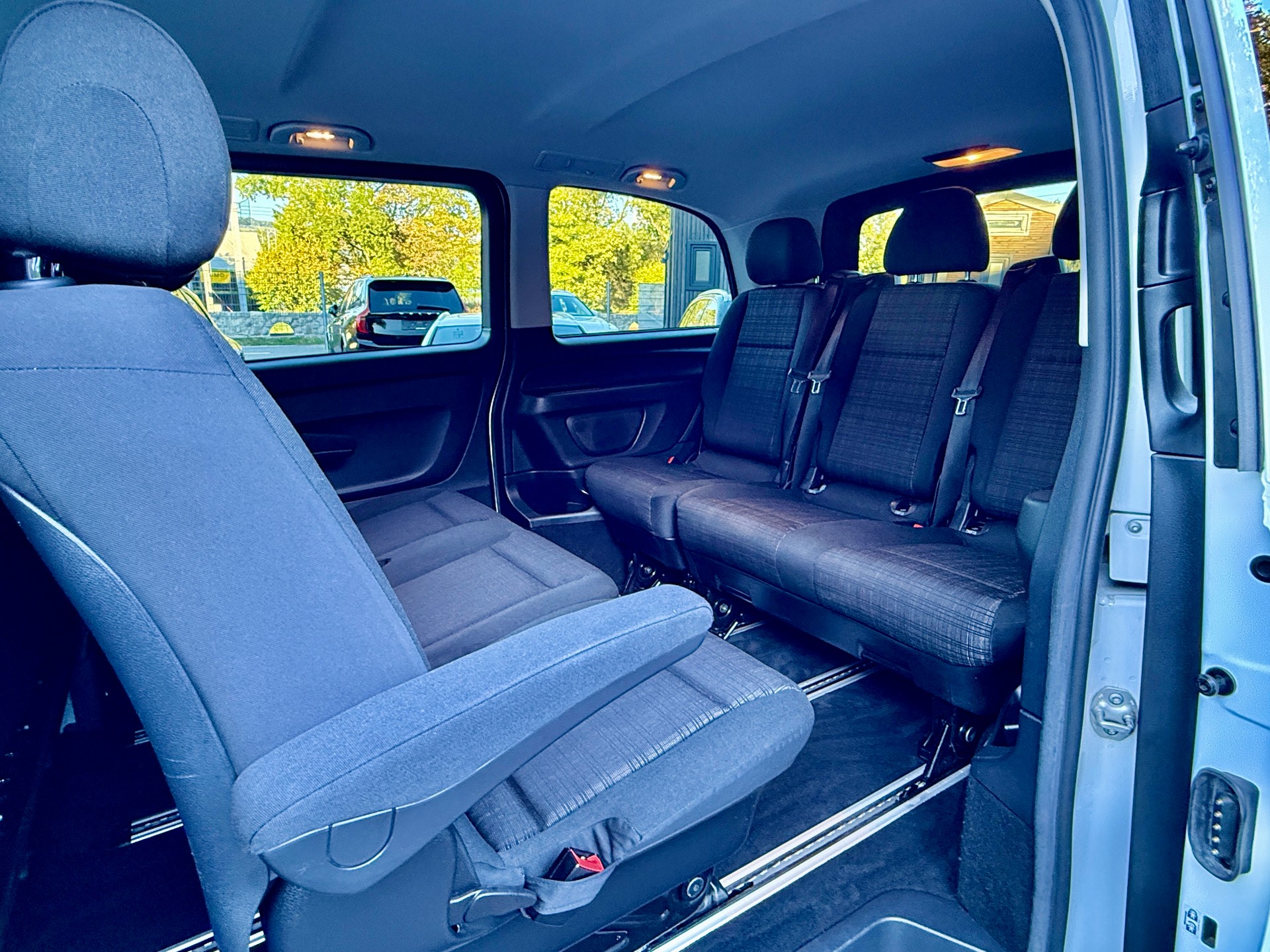 MERCEDES-BENZ Vito 116 CDI Select Tourer Kurz 4Matic 9G-Tronic*9Plätzer-image-17