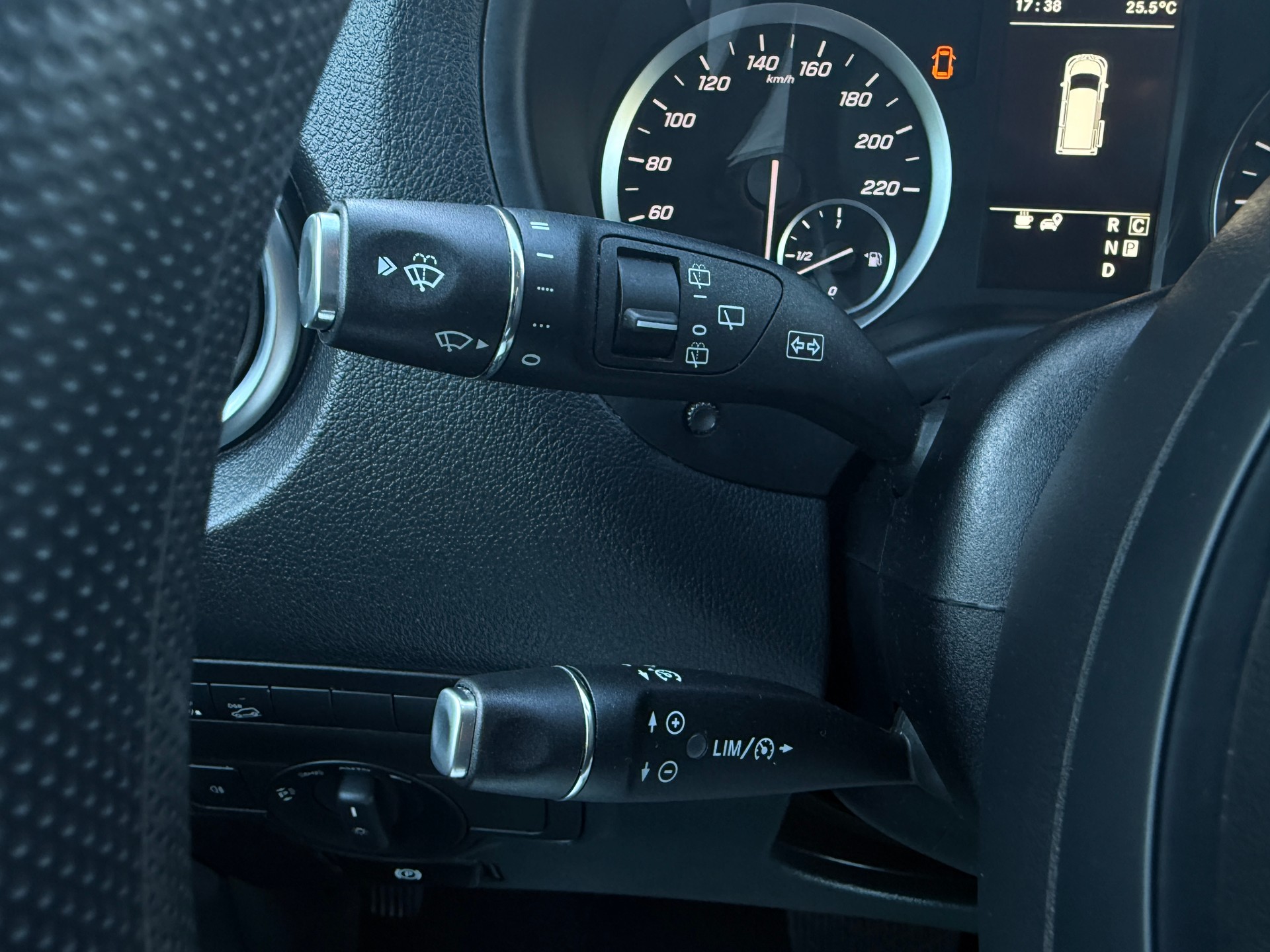MERCEDES-BENZ Vito 116 CDI Select Tourer Kurz 4Matic 9G-Tronic*9Plätzer-image-24