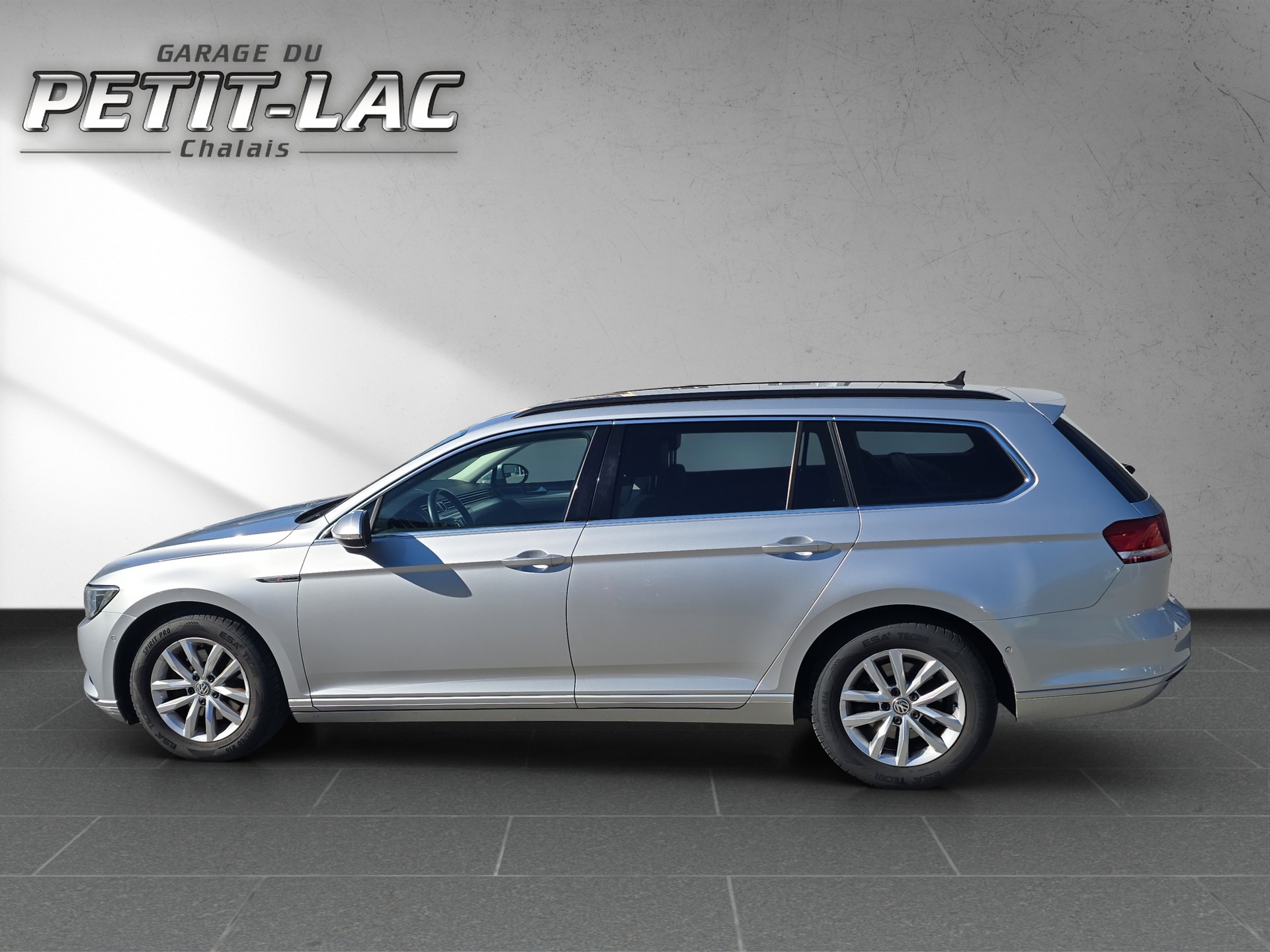 VW Passat Variant 1.4 TSI ACT BMT Comfortline 4Motion-image-3
