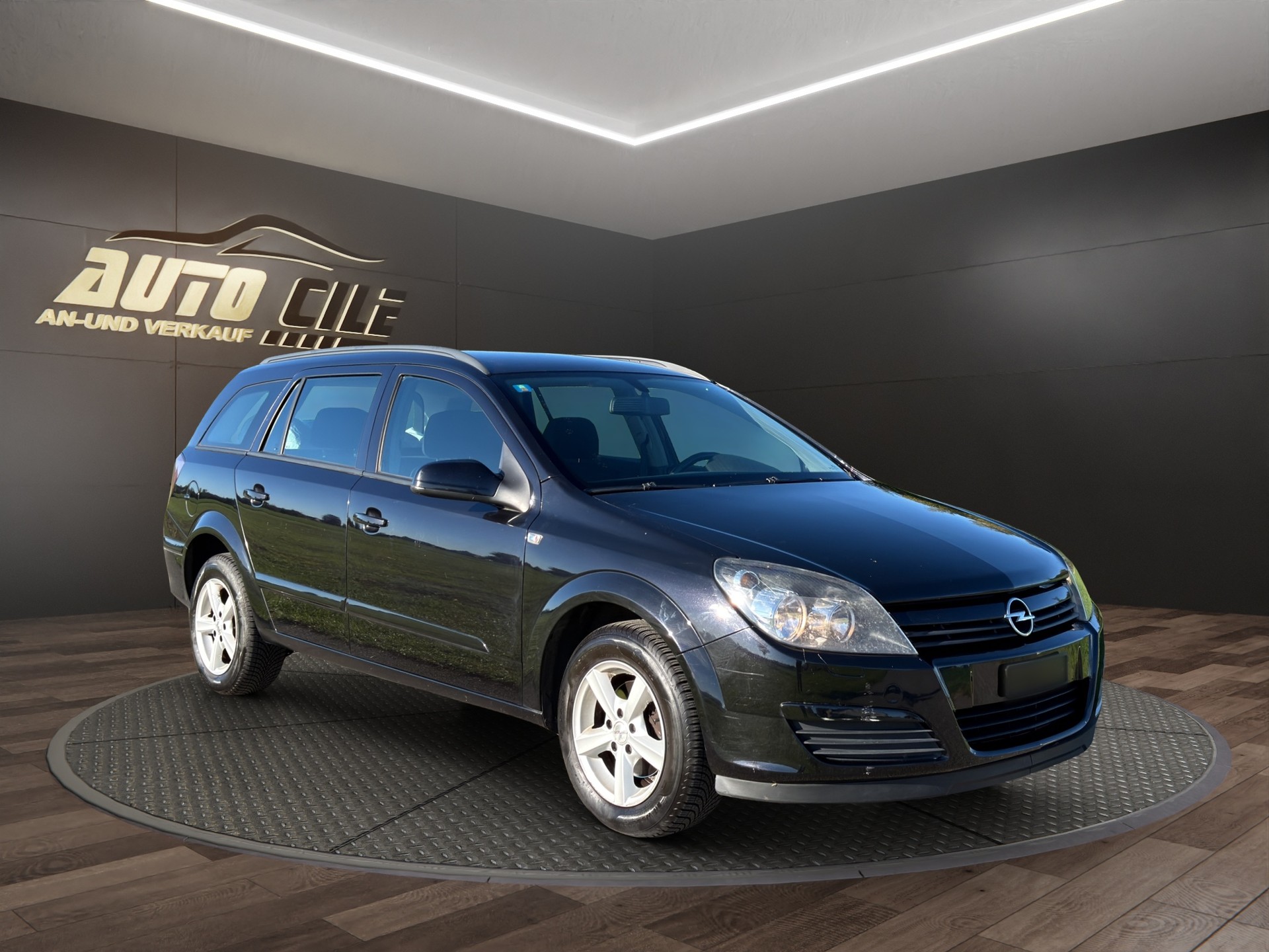 OPEL Astra Caravan 1.8i 16V Edition-image-2