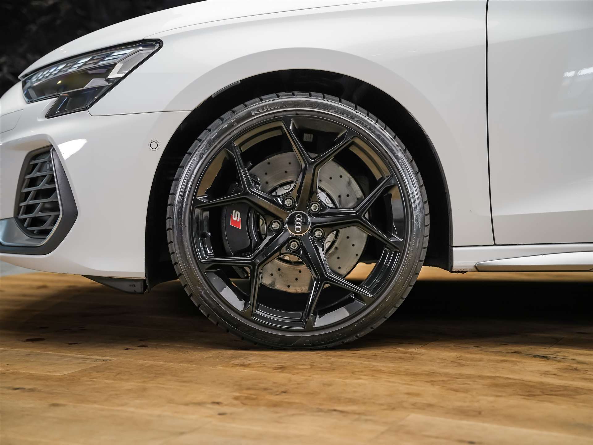 AUDI S3 Sportback TFSI quattro S-tronic *Facelift*El. Sitze*Kamera*-image-15