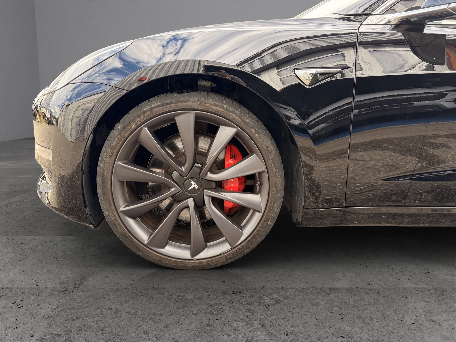TESLA Model 3 Performance Dual Motor AWD (CH-Fahrzeug)-image-6