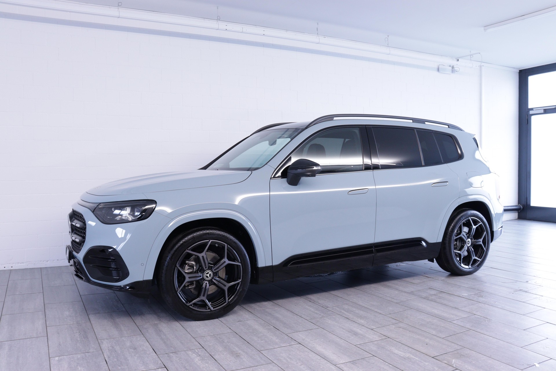MERCEDES-BENZ GLB-Klasse GLB 220 4matic-showroom-element-1