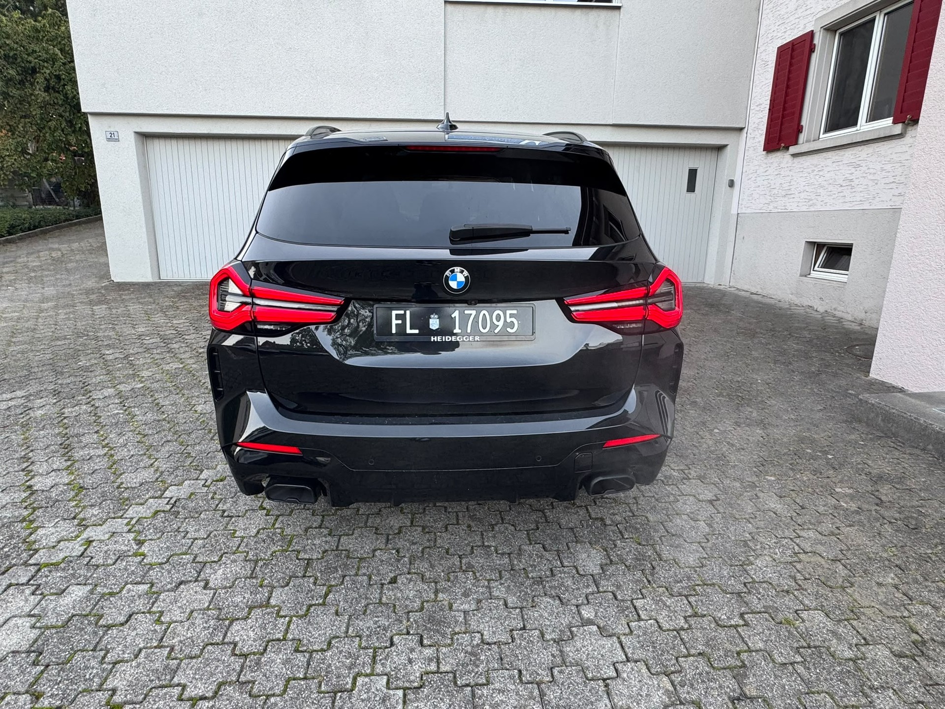 BMW X3 M40i Travel-image-2
