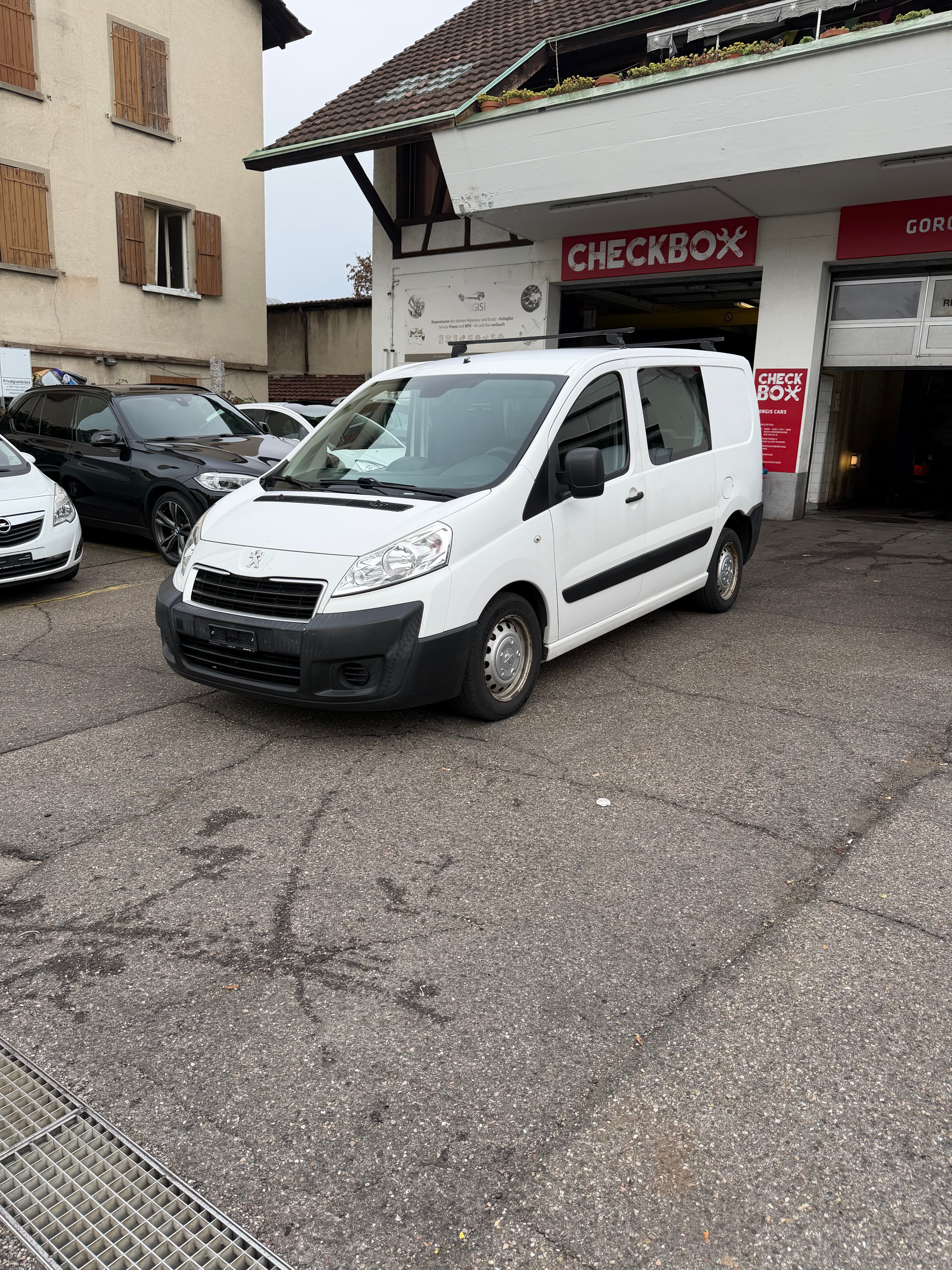 Car photo