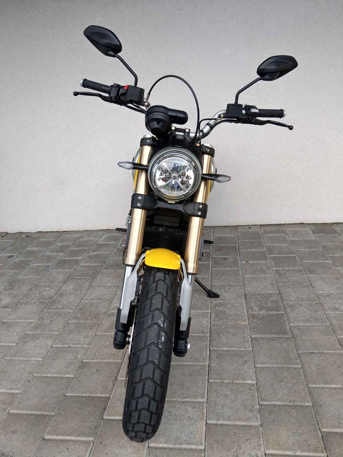 DUCATI Scrambler 1100-showroom-element-2