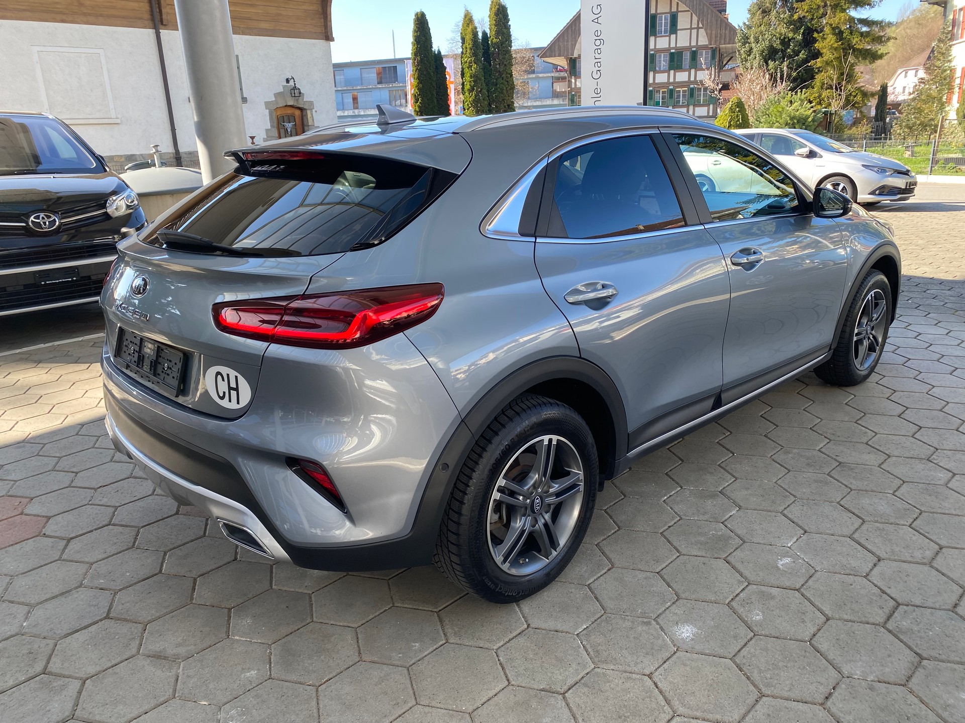 KIA Xceed 1.6 GDi Plug-in Hybrid Style DCT-showroom-element-2