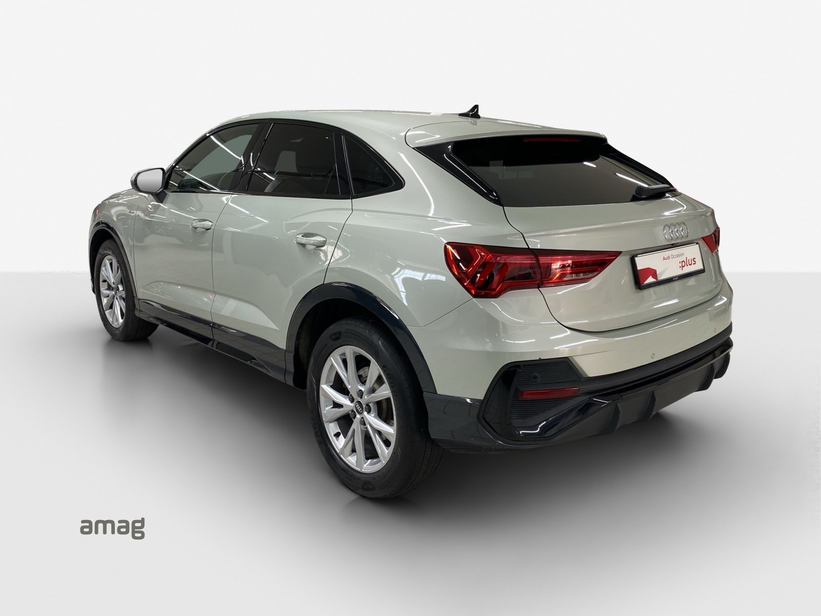 AUDI Q3 Sportback 35 TFSI S line Attraction-image-2