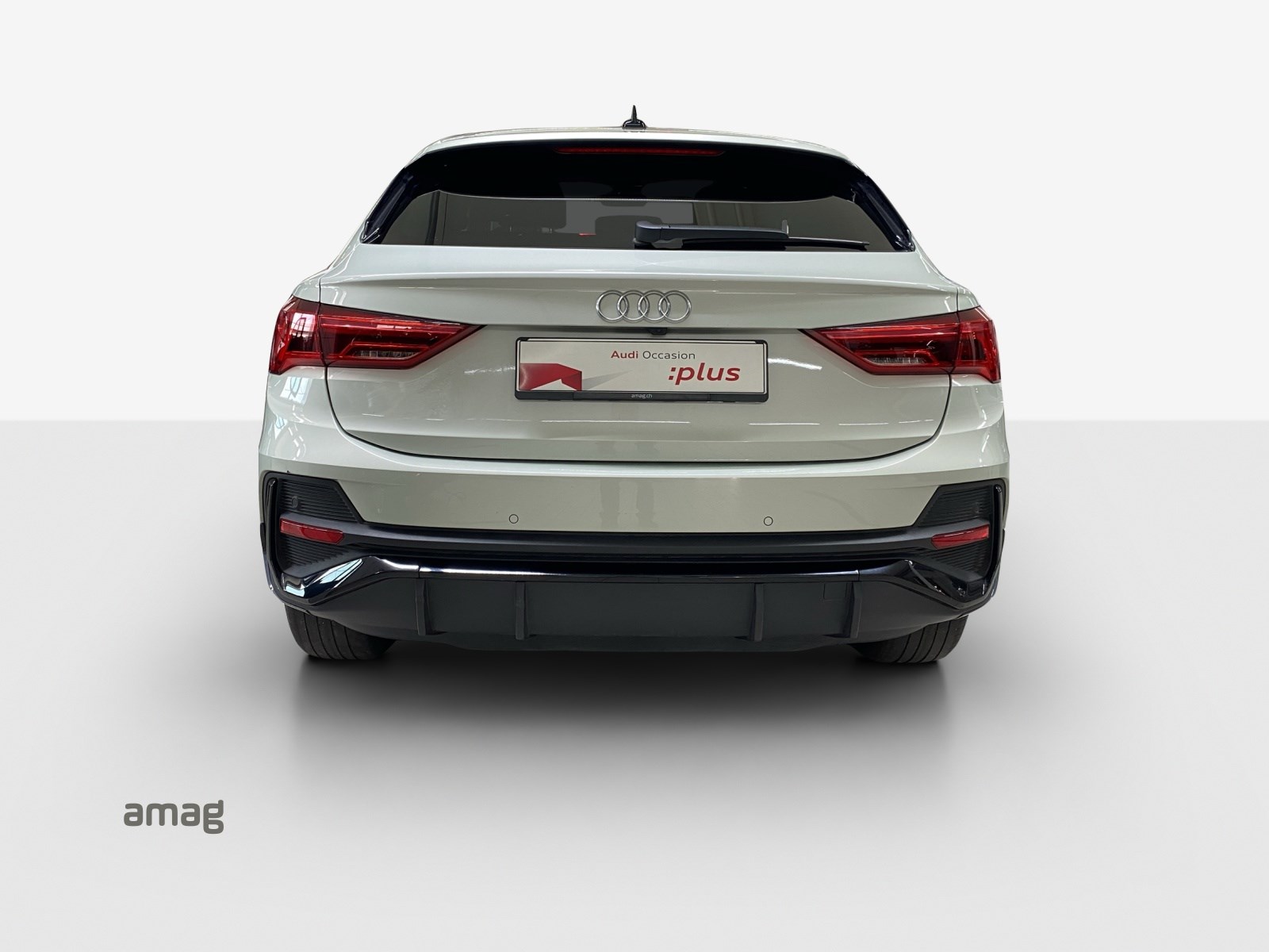 AUDI Q3 Sportback 35 TFSI S line Attraction-image-3
