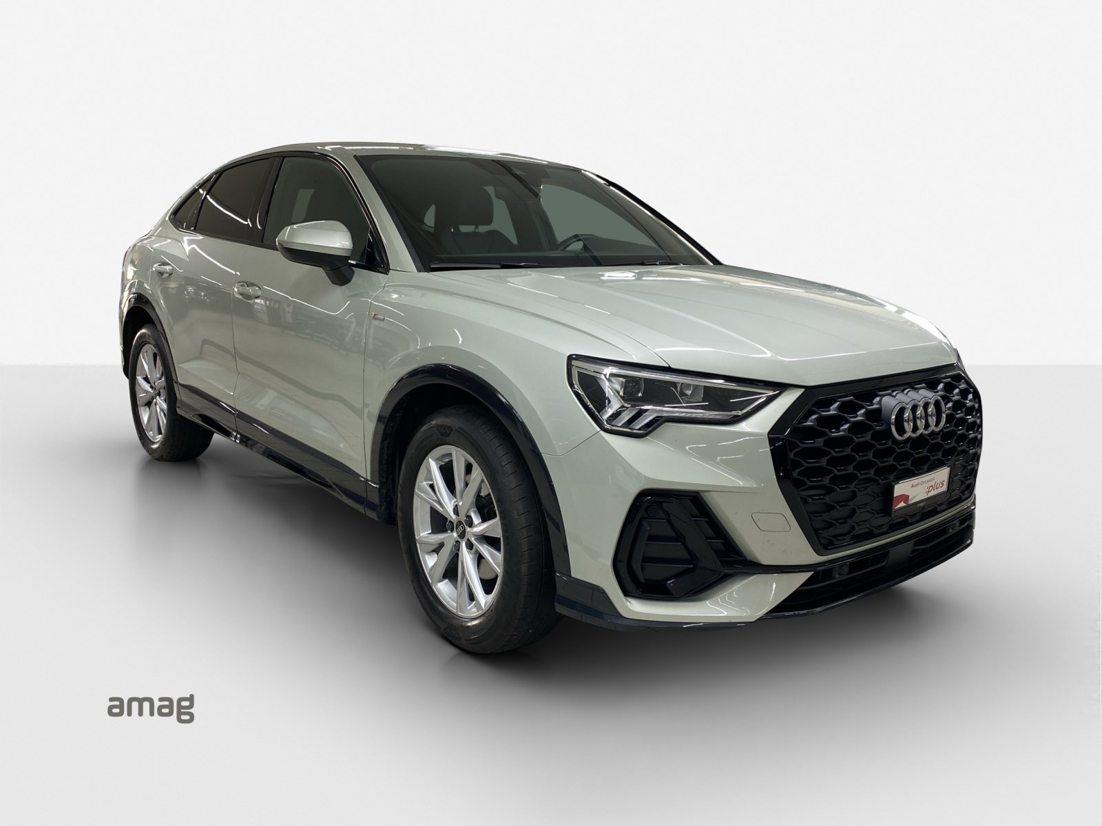 AUDI Q3 Sportback 35 TFSI S line Attraction-image-5
