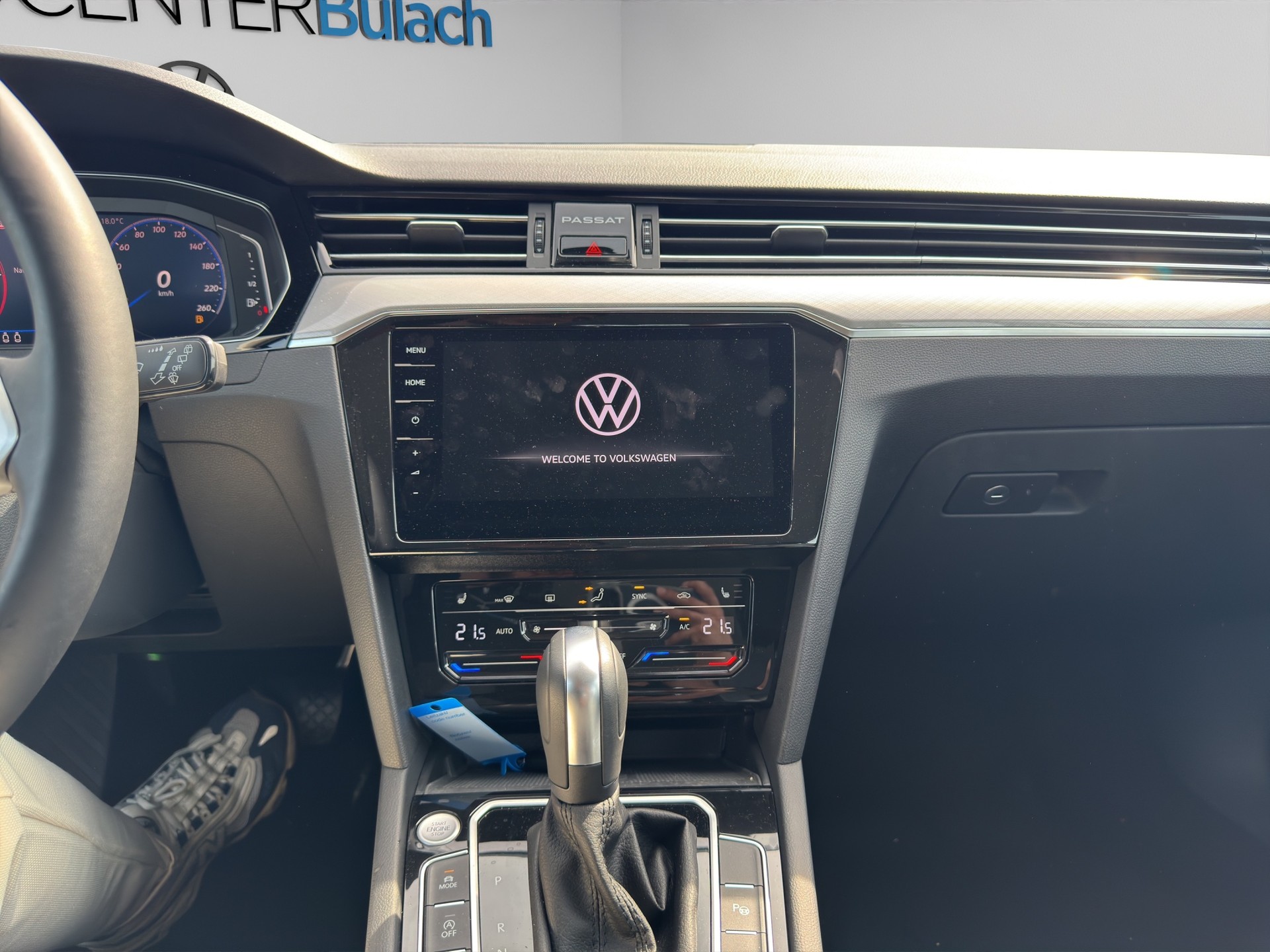 VW Passat 2.0 TDI BMT Business DSG-image-11