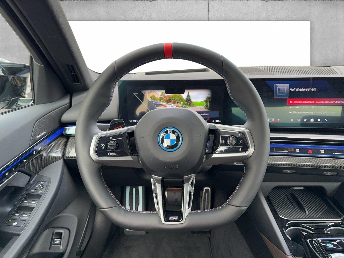 BMW i5 M60 xDrive-image-5