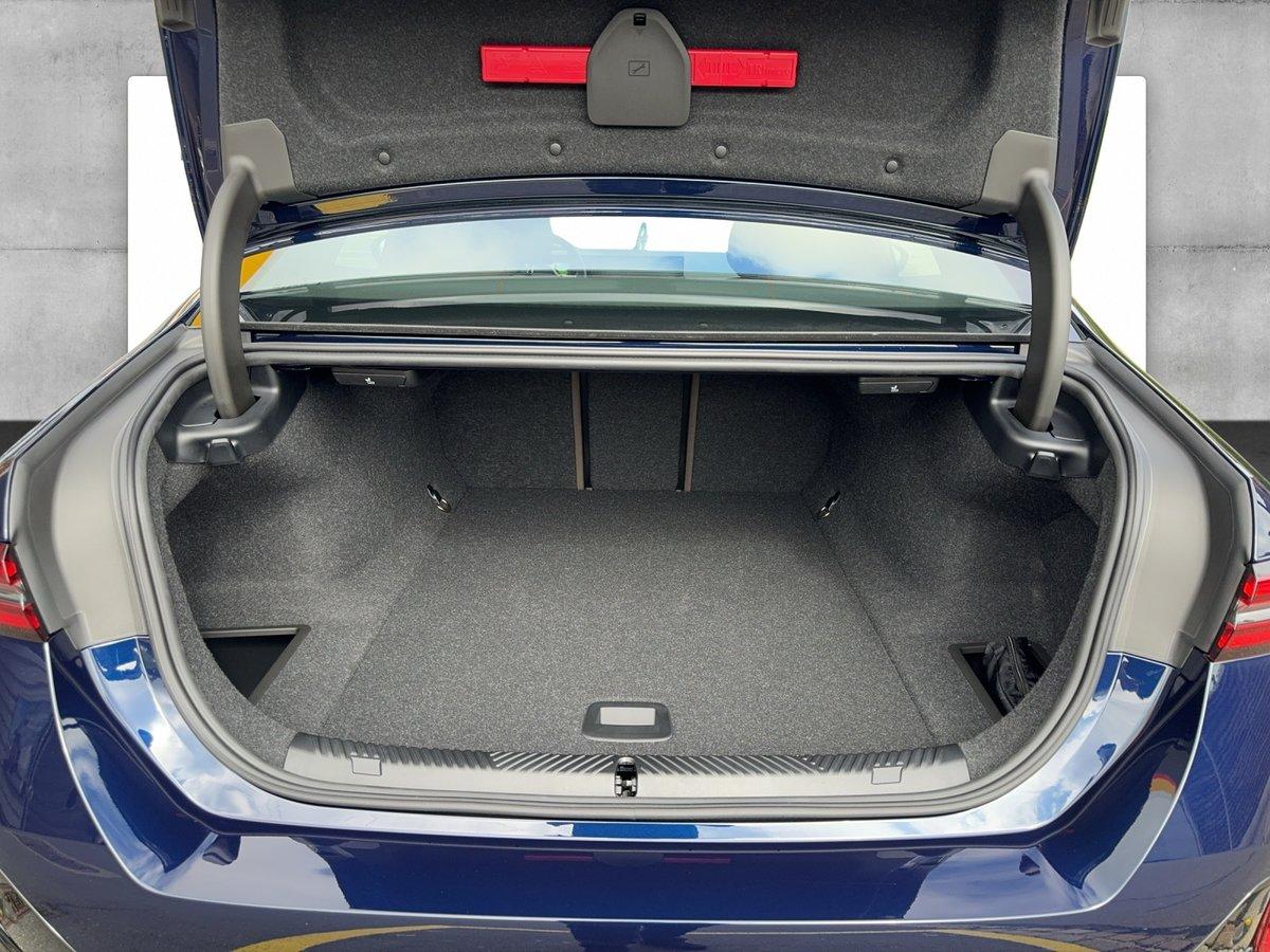 BMW i5 M60 xDrive-image-9