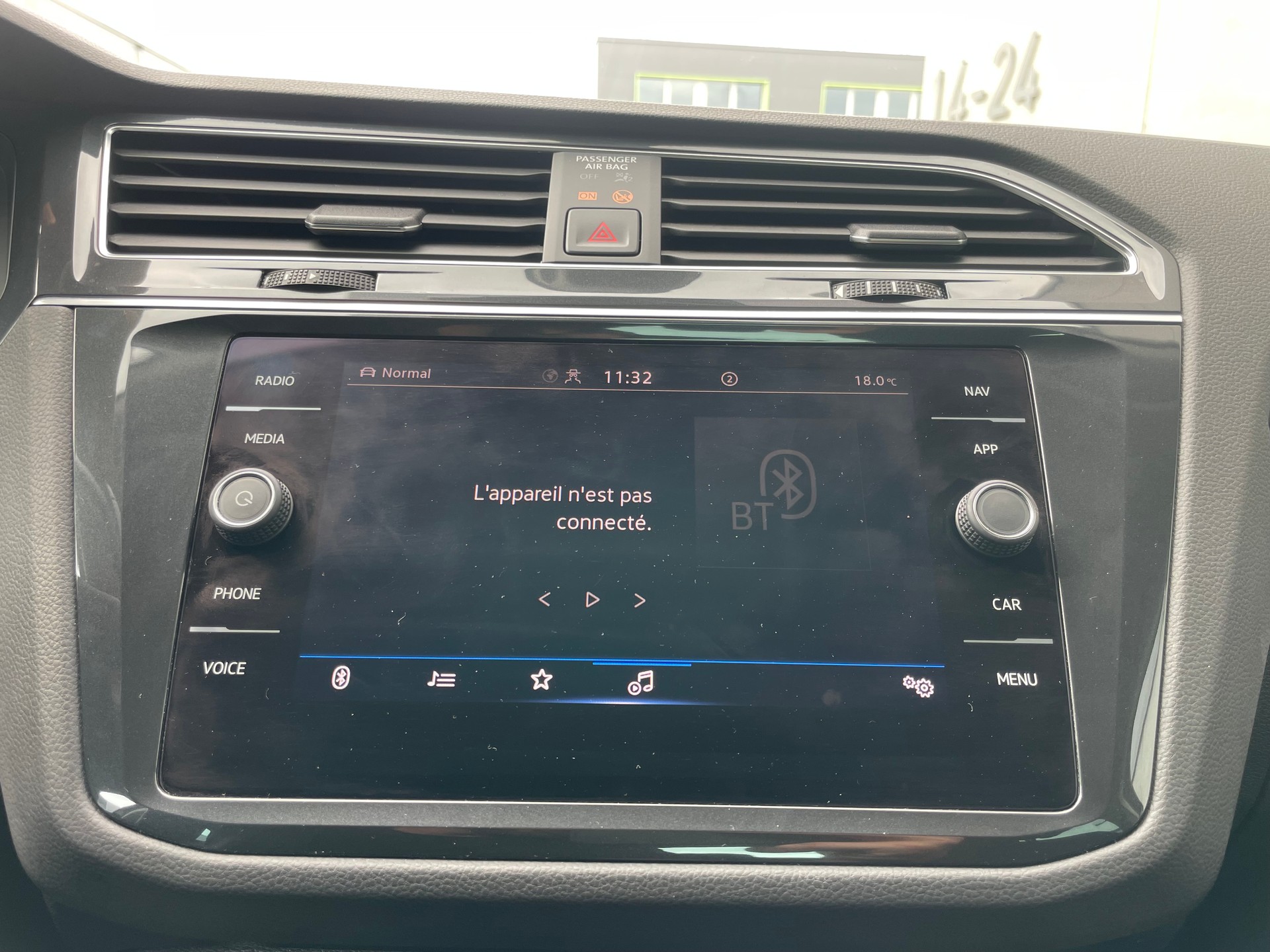 VW Tiguan 2.0TSI Elegance 4Motion DSG(45)(M)-image-13