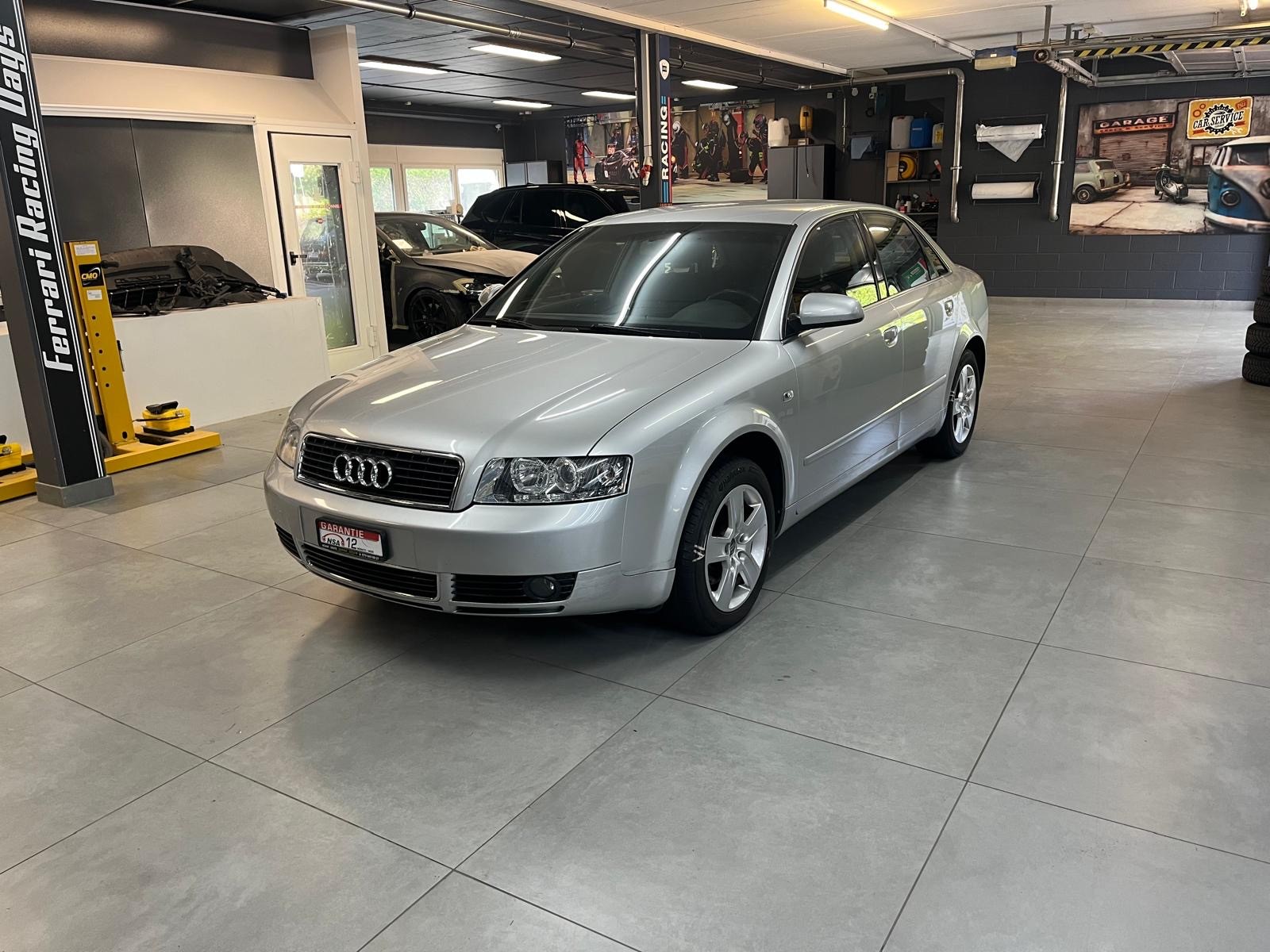 AUDI A4 2.0-image-0