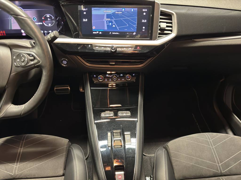 OPEL Grandland 1.6 Hybrid GS Line Automatik-image-6