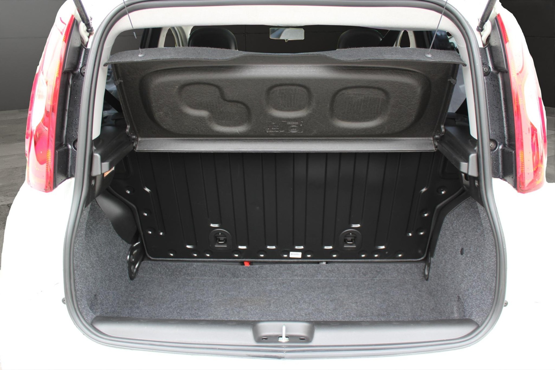 FIAT Panda 1.0 Hybrid City Life-image-9