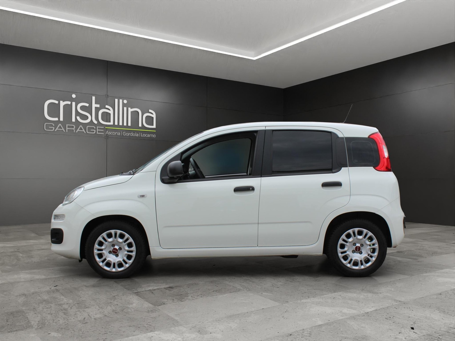 FIAT Panda 1.0 Hybrid City Life-image-1