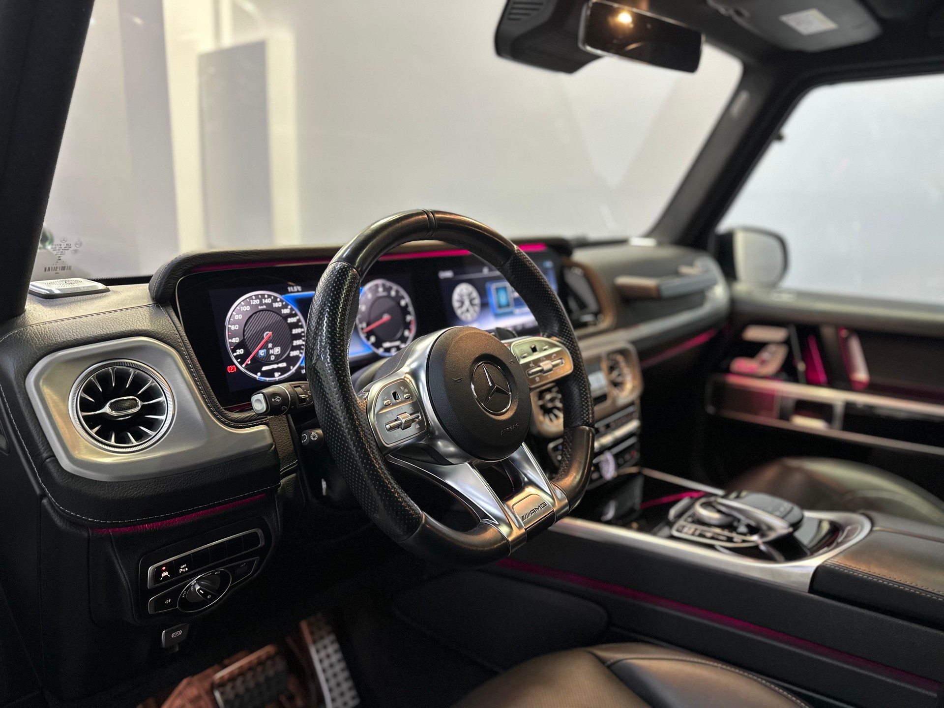 MERCEDES-BENZ G 63 AMG Speedshift Plus G-Tronic-image-13