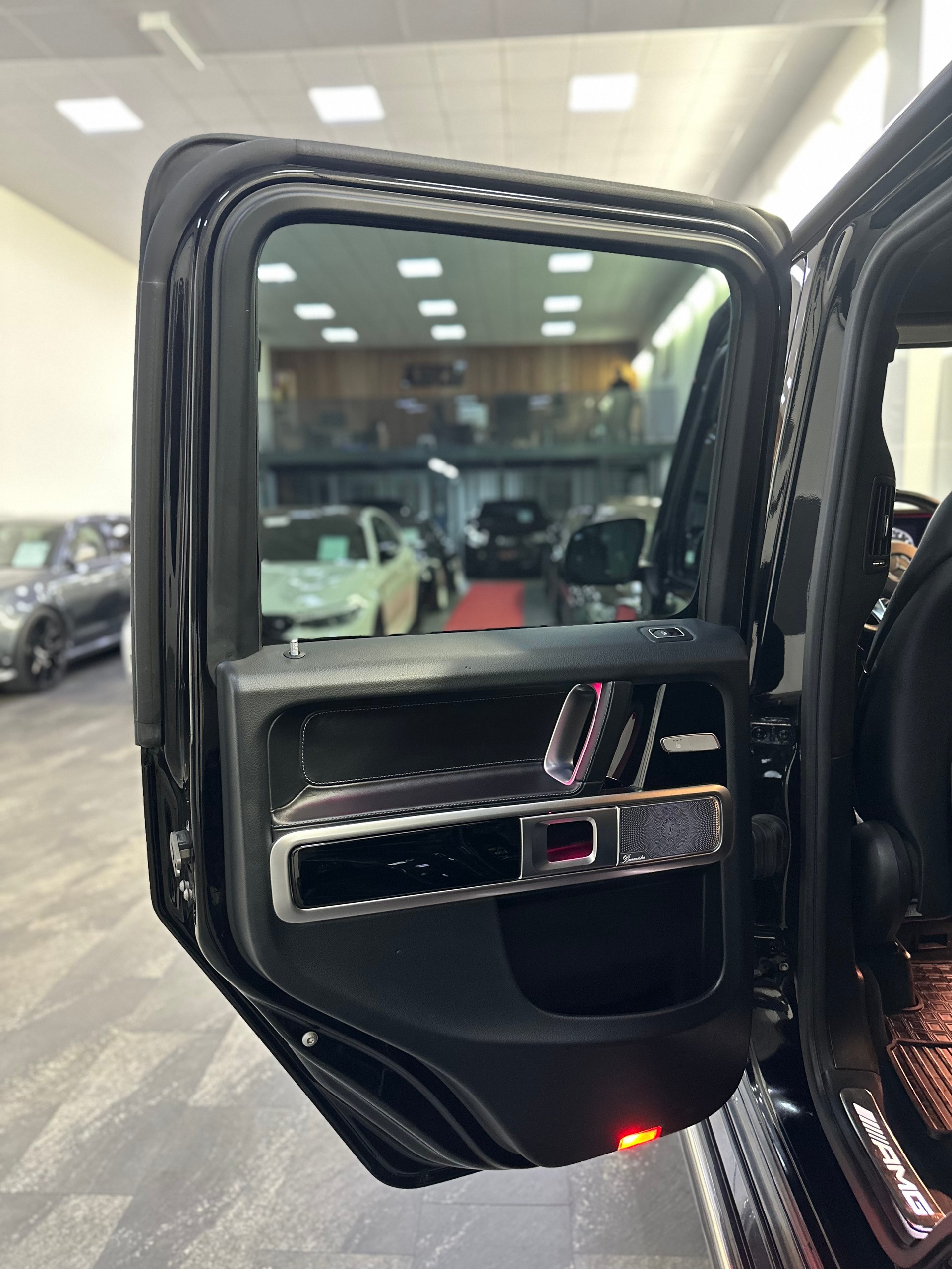 MERCEDES-BENZ G 63 AMG Speedshift Plus G-Tronic-image-19