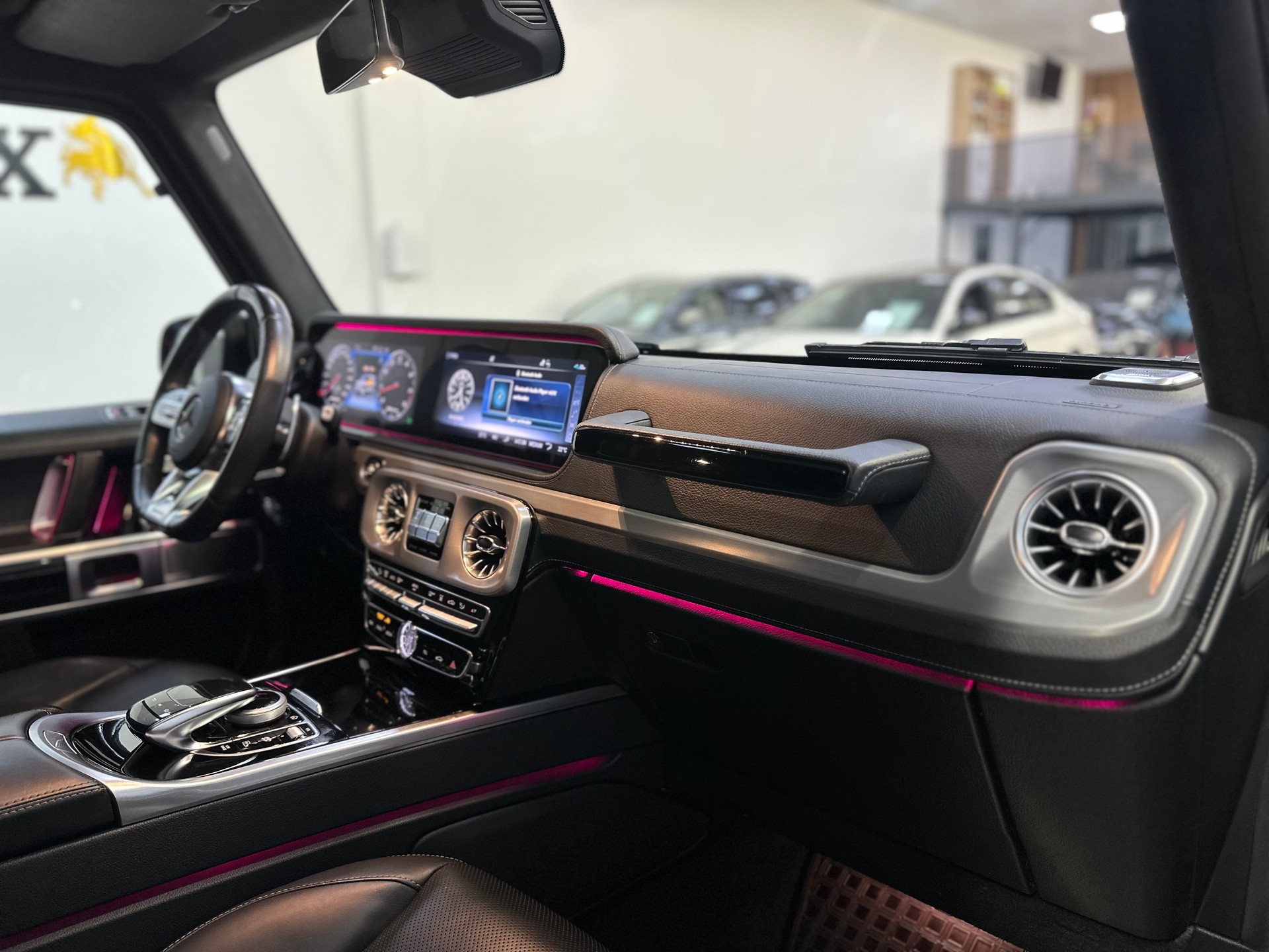 MERCEDES-BENZ G 63 AMG Speedshift Plus G-Tronic-image-12