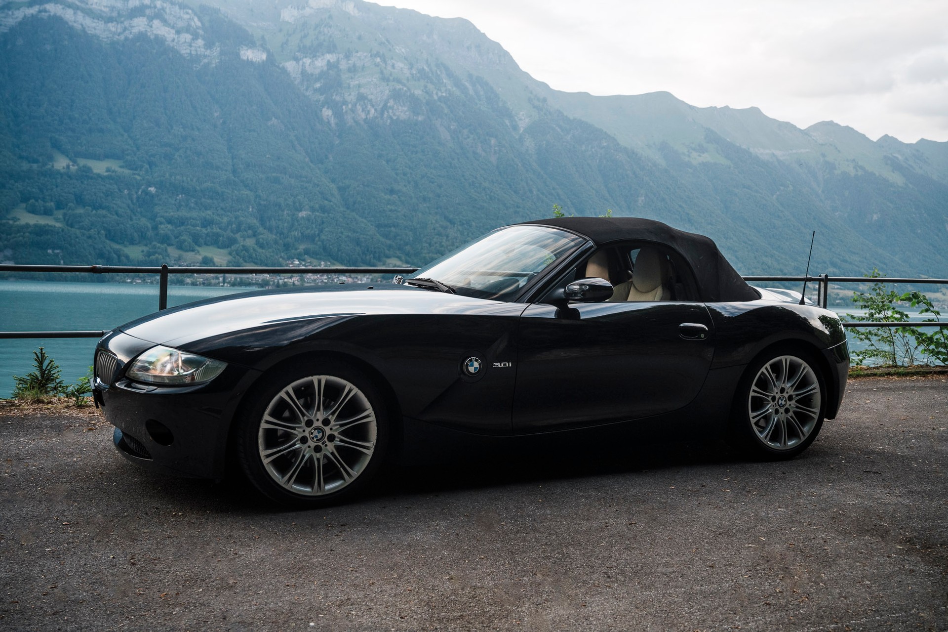 BMW Z4 3.0i Roadster-image-3