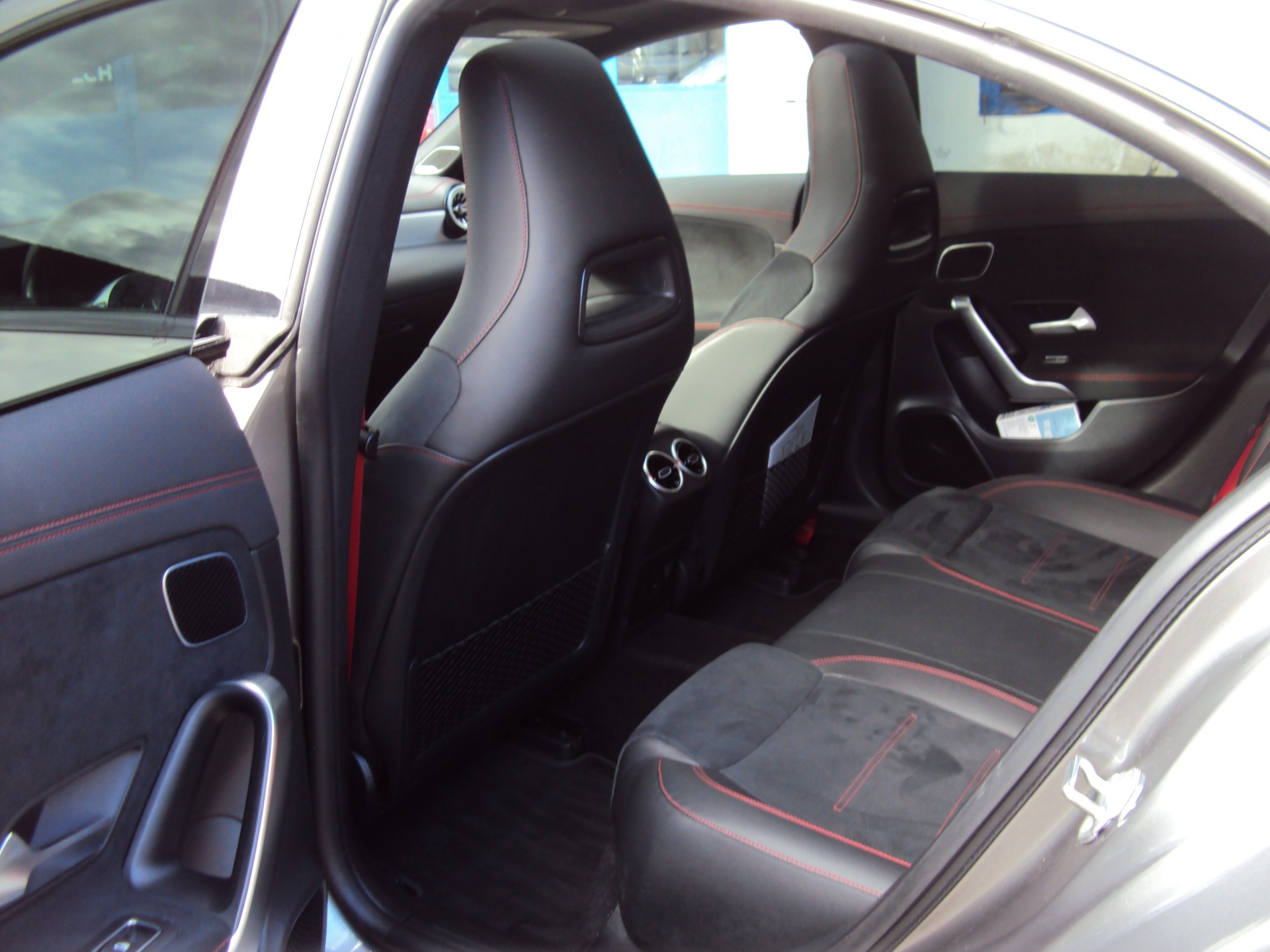 MERCEDES-BENZ CLA 45 AMG 4Matic+ 8G-DCT-image-11
