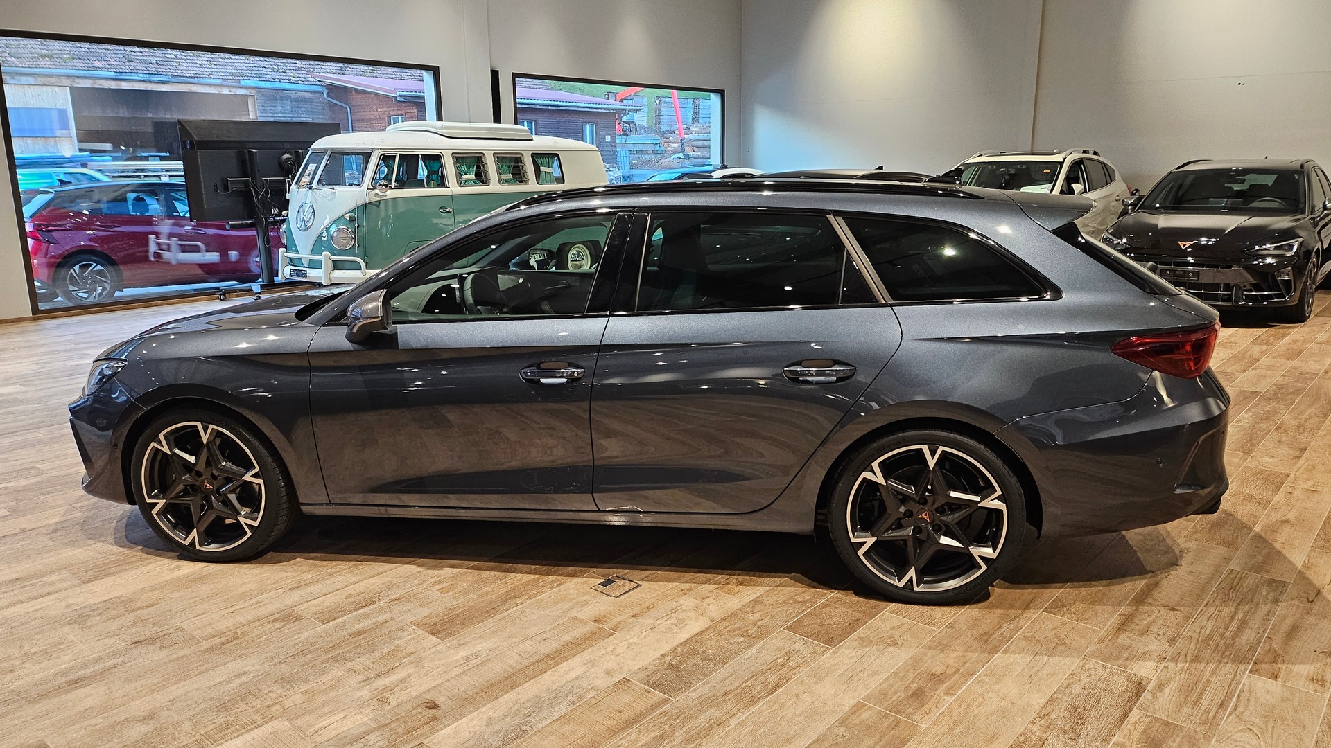 CUPRA LEON ST 2.0 TSI VZ DSG 4Drive-image-14