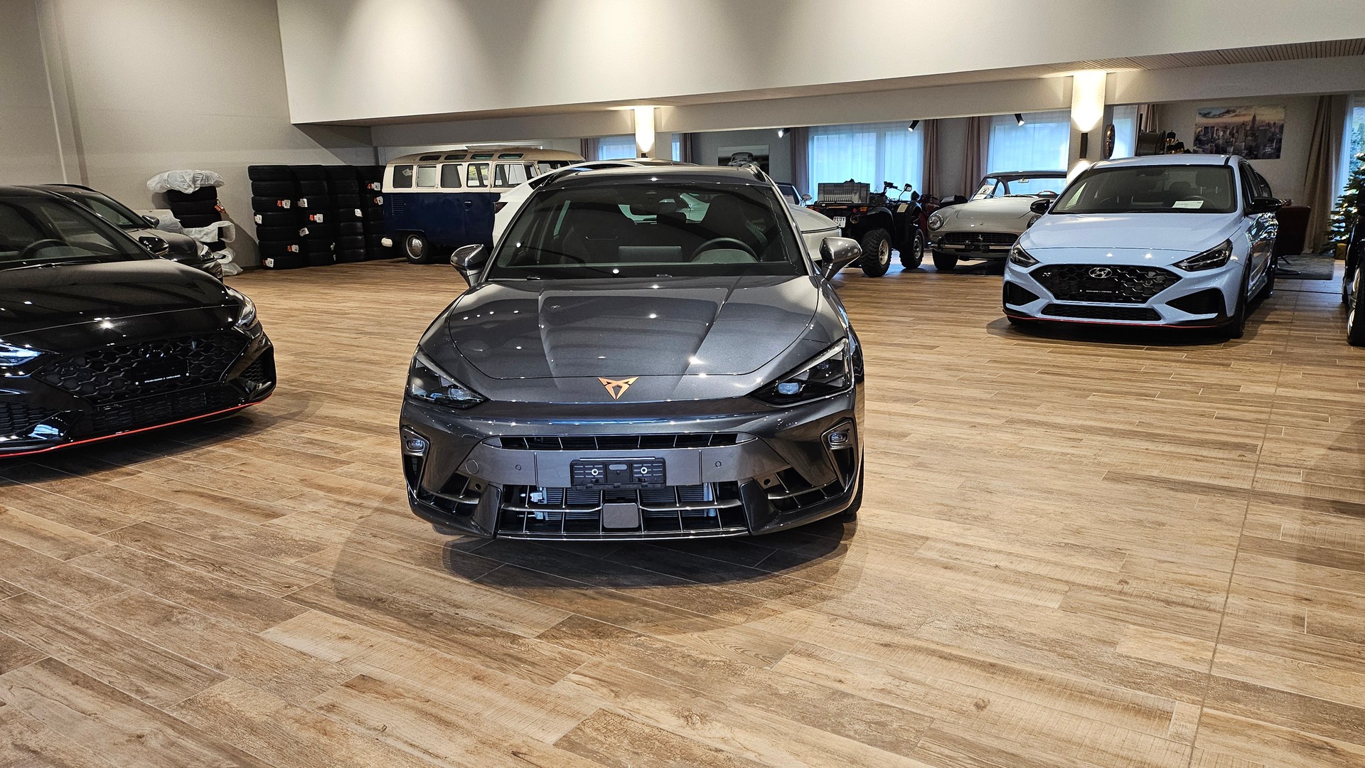 CUPRA LEON ST 2.0 TSI VZ DSG 4Drive-image-2