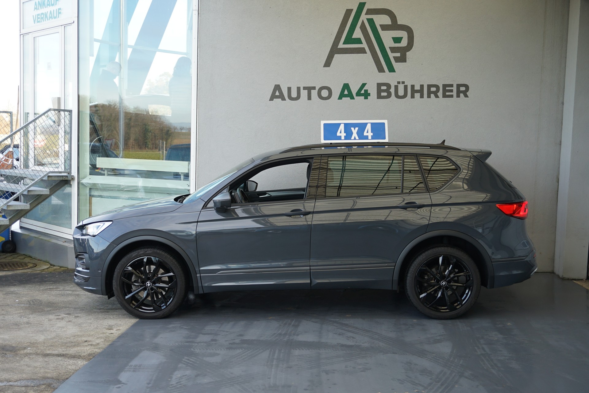 SEAT Tarraco 2.0TDI FR 4Drive 200PS CH-Auto-image-0