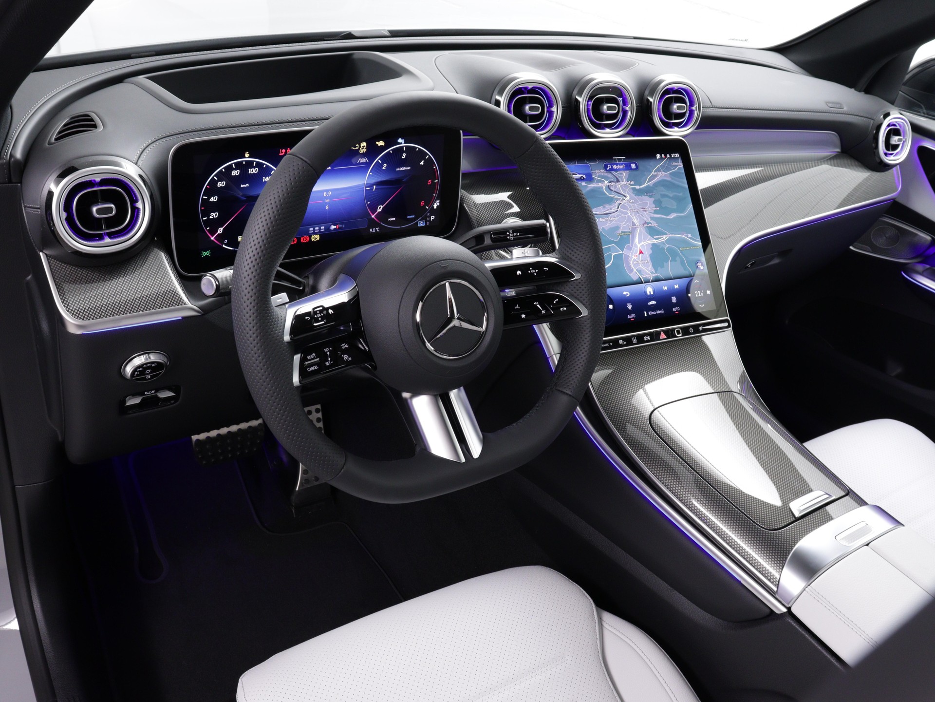 MERCEDES-BENZ GLC 220 d AMG Line 4matic-image-5