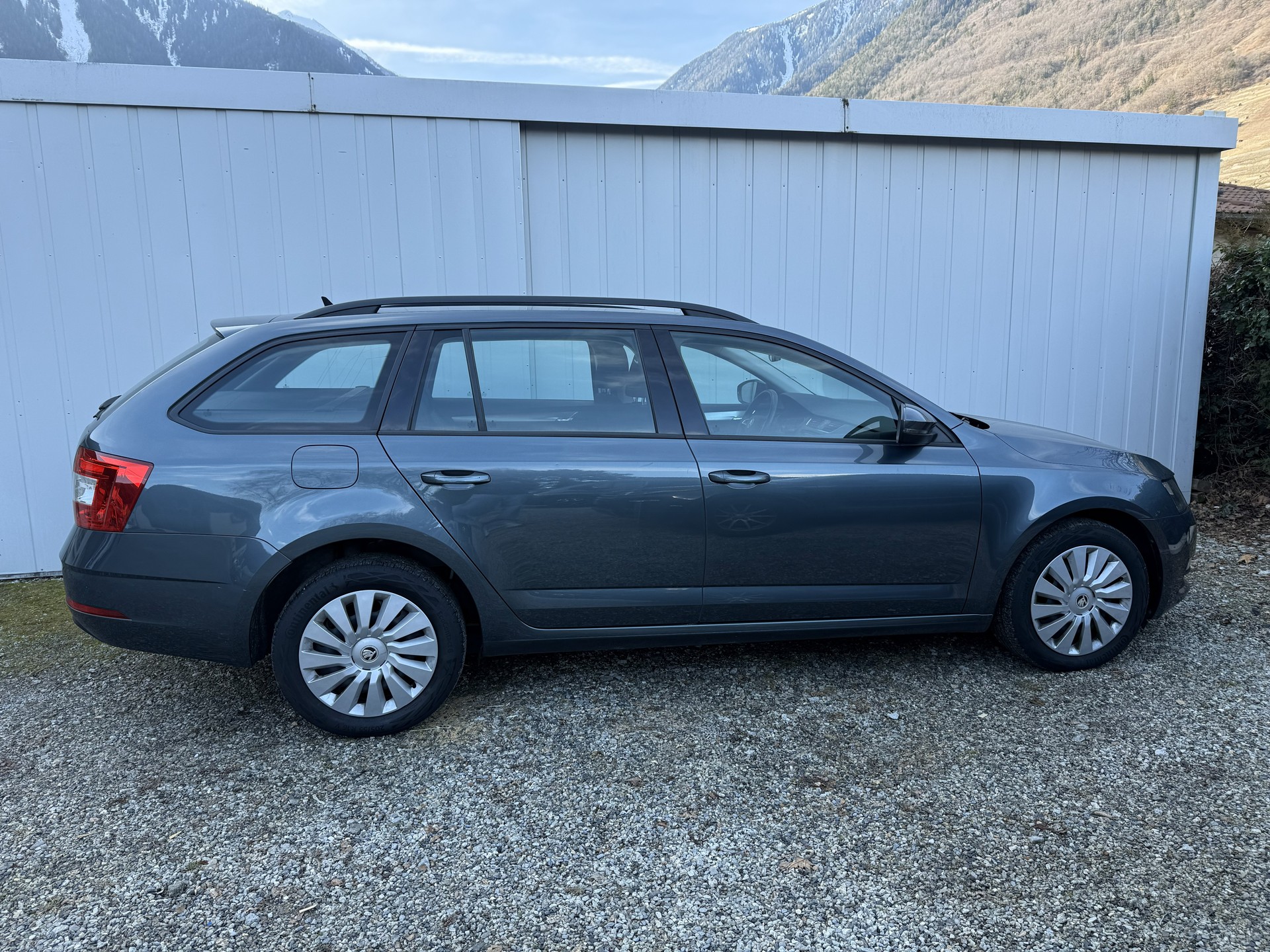SKODA Octavia Combi 2.0 TSI Soleil 4x4 DSG-image-2