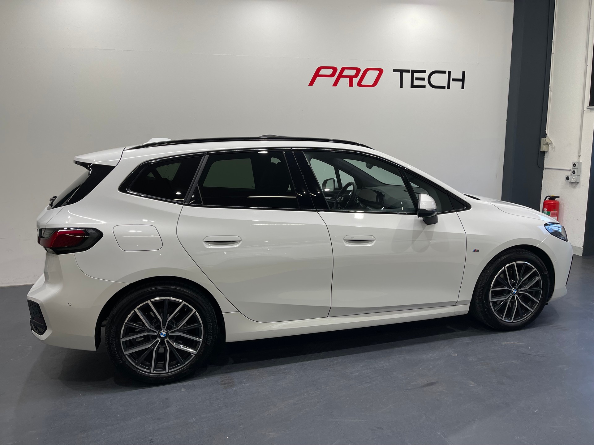 BMW 220i Active Tourer M Sport DKG *AHK*-image-4