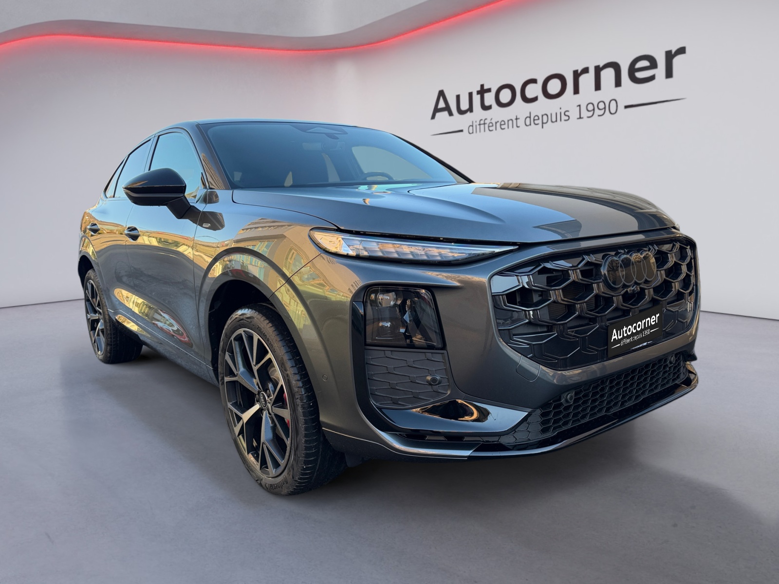 AUDI Q3 Sportback e-hybrid 200 kW S tronig-image-0