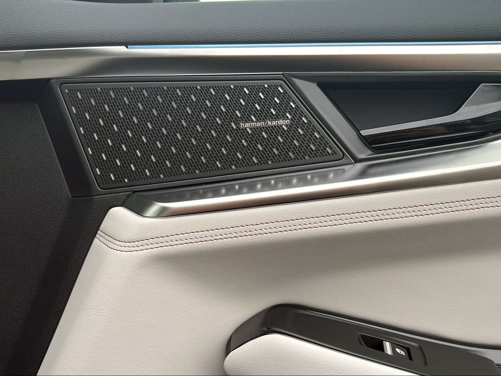 RENAULT Espace 1.2 E-Tech 200 Iconic 7-Sitze-image-12