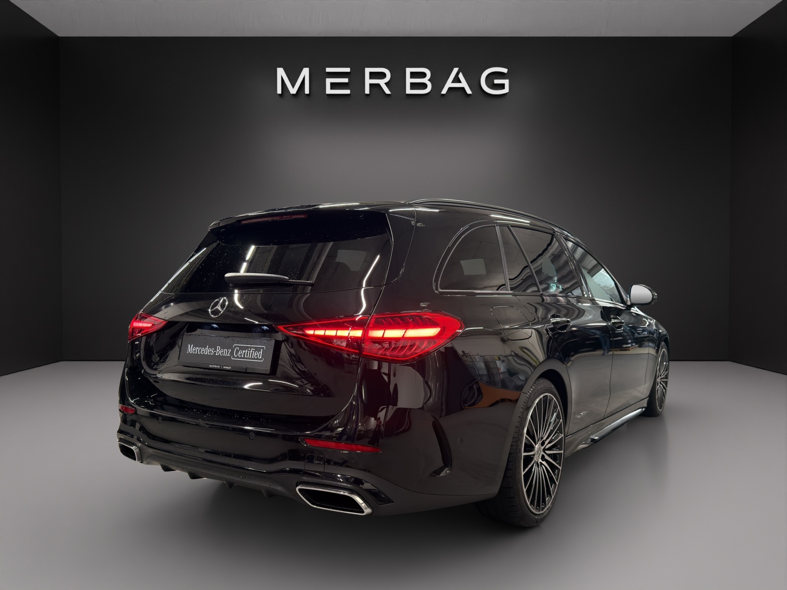 MERCEDES-BENZ C 220 d T 4 Matic-image-2