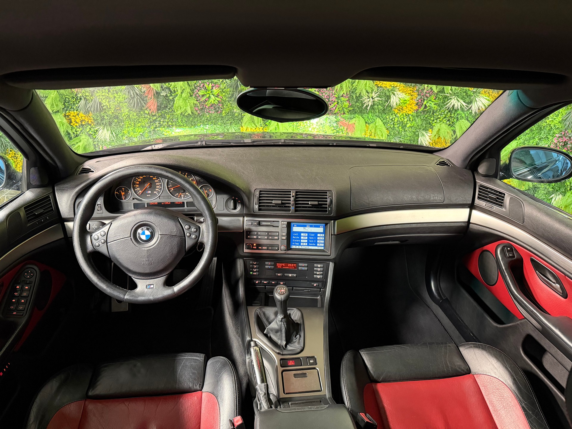 BMW M5-image-13