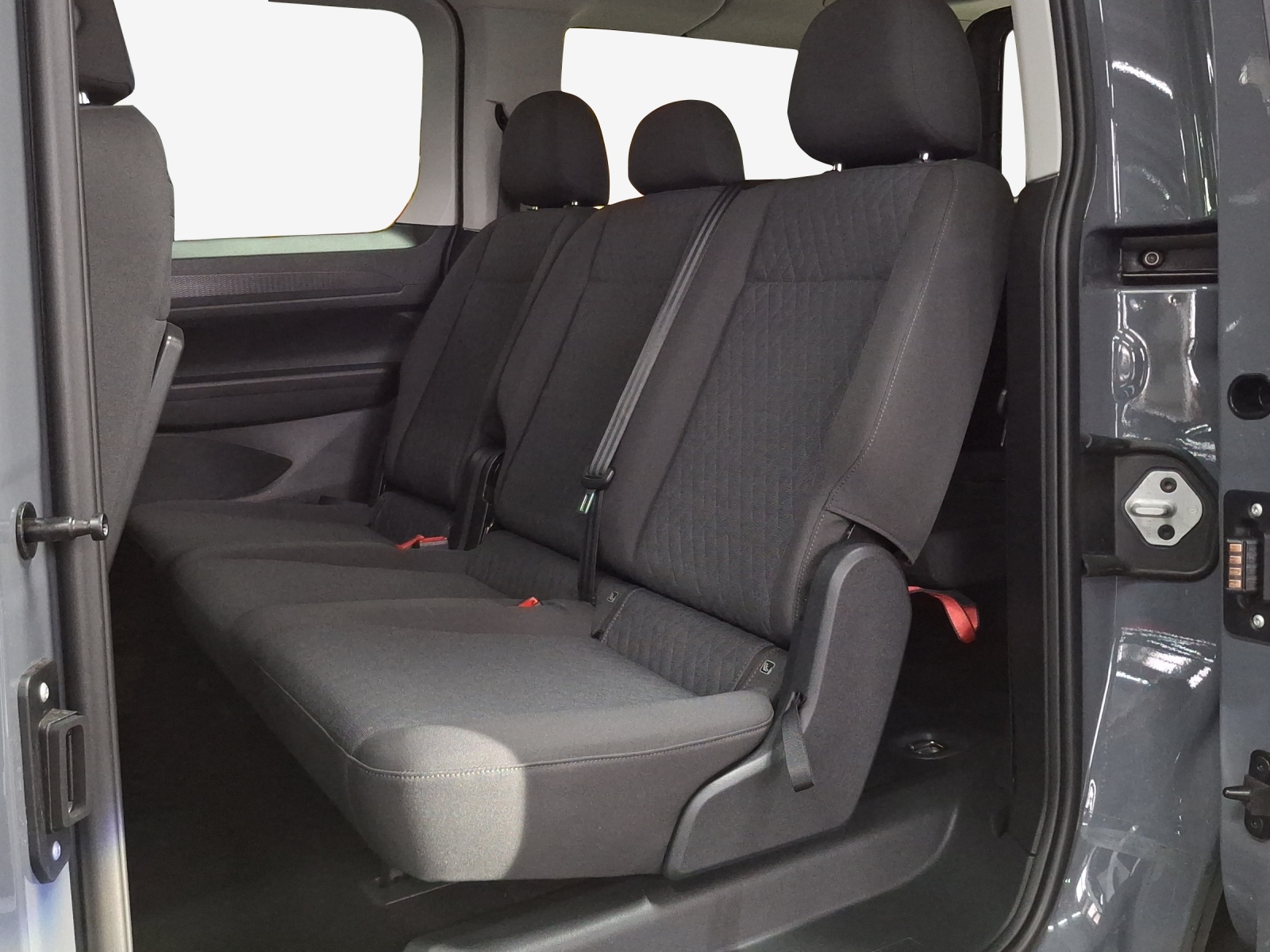 VW Caddy Maxi 1.5 TSI Plug in Hybrid Life DSG-image-12