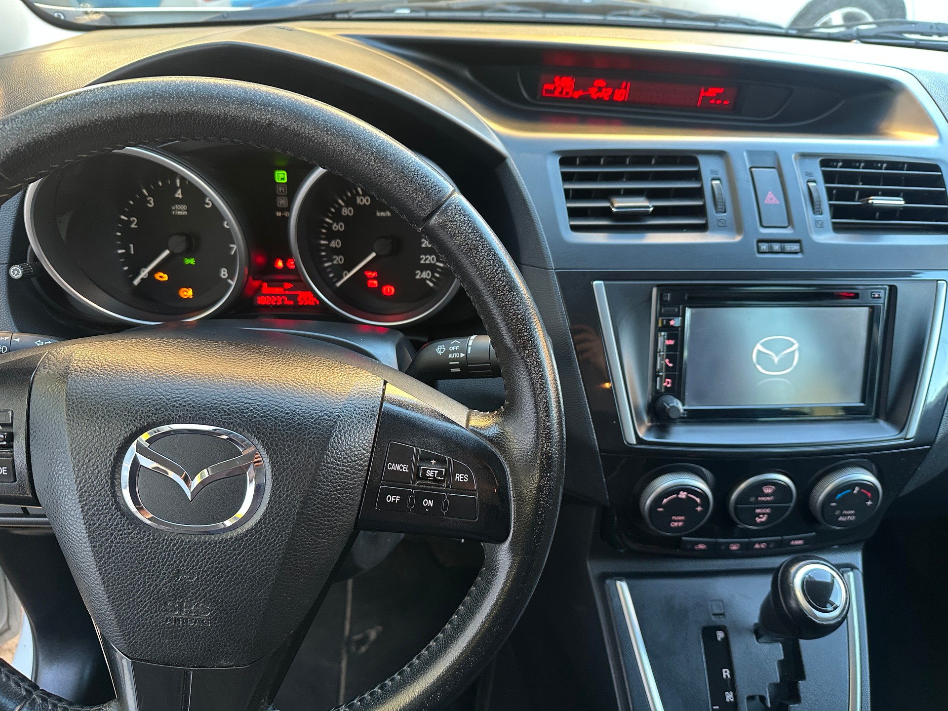MAZDA 5 2.0 16V Voila ma Suisse Edition+ Activematic-image-13