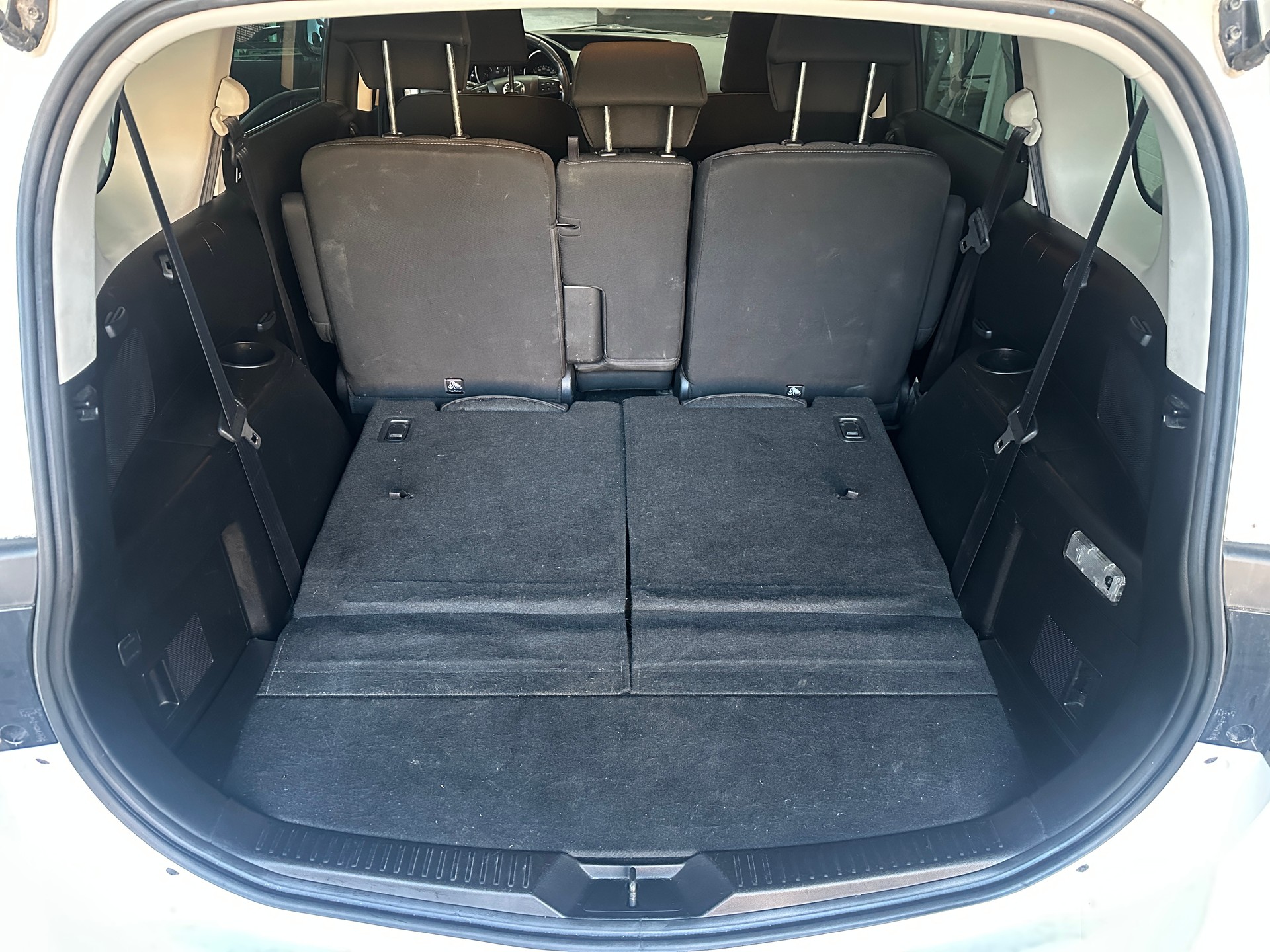 MAZDA 5 2.0 16V Voila ma Suisse Edition+ Activematic-image-8