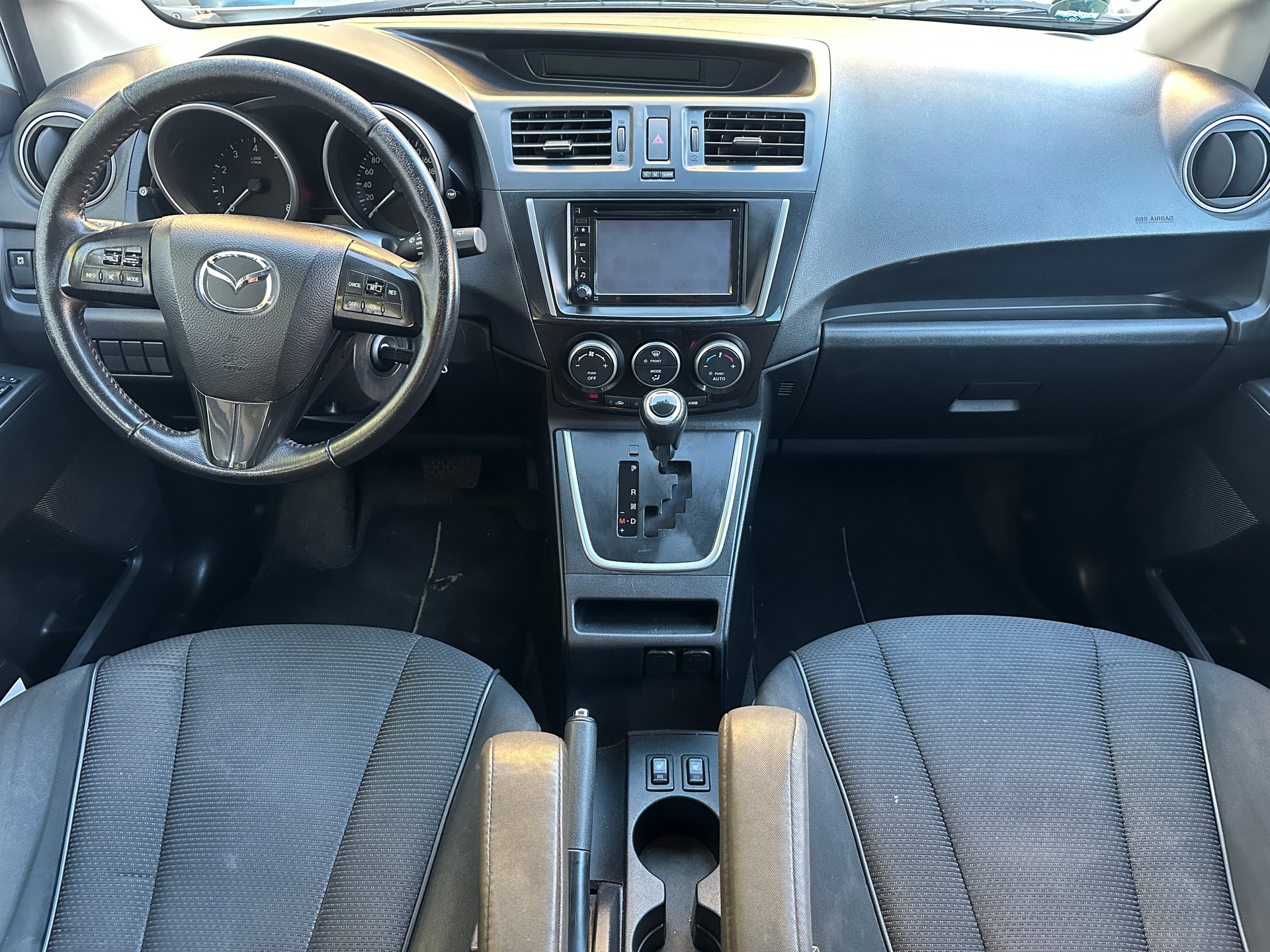 MAZDA 5 2.0 16V Voila ma Suisse Edition+ Activematic-image-12