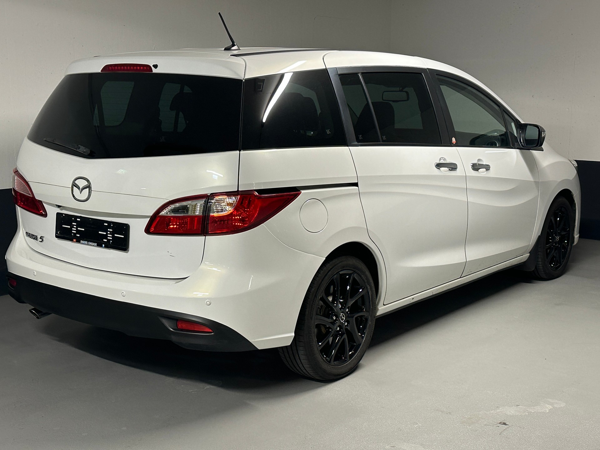 MAZDA 5 2.0 16V Voila ma Suisse Edition+ Activematic-image-6