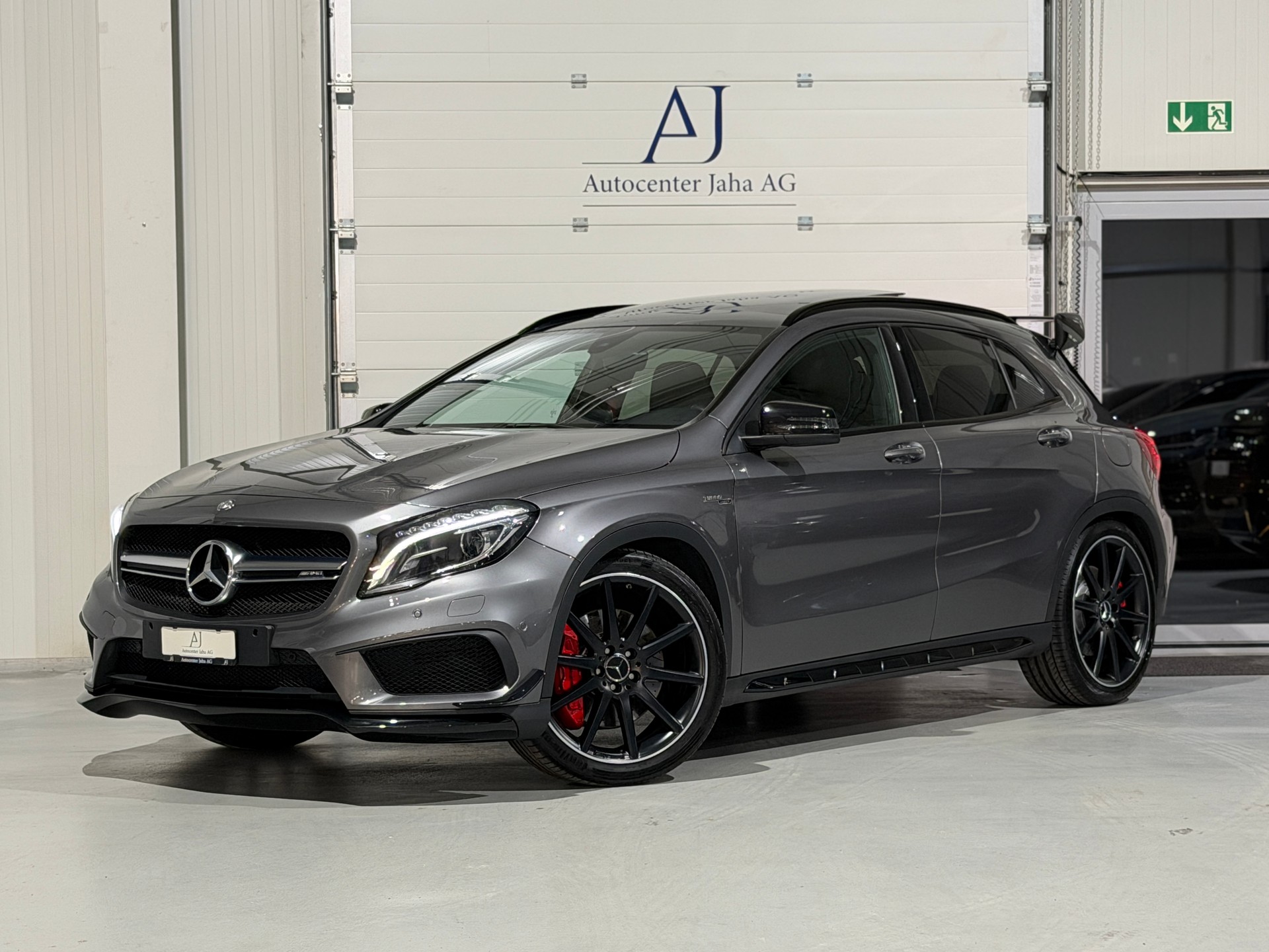 MERCEDES-BENZ GLA 45 AMG 4Matic 7G-DCT Performance Paket-image-0