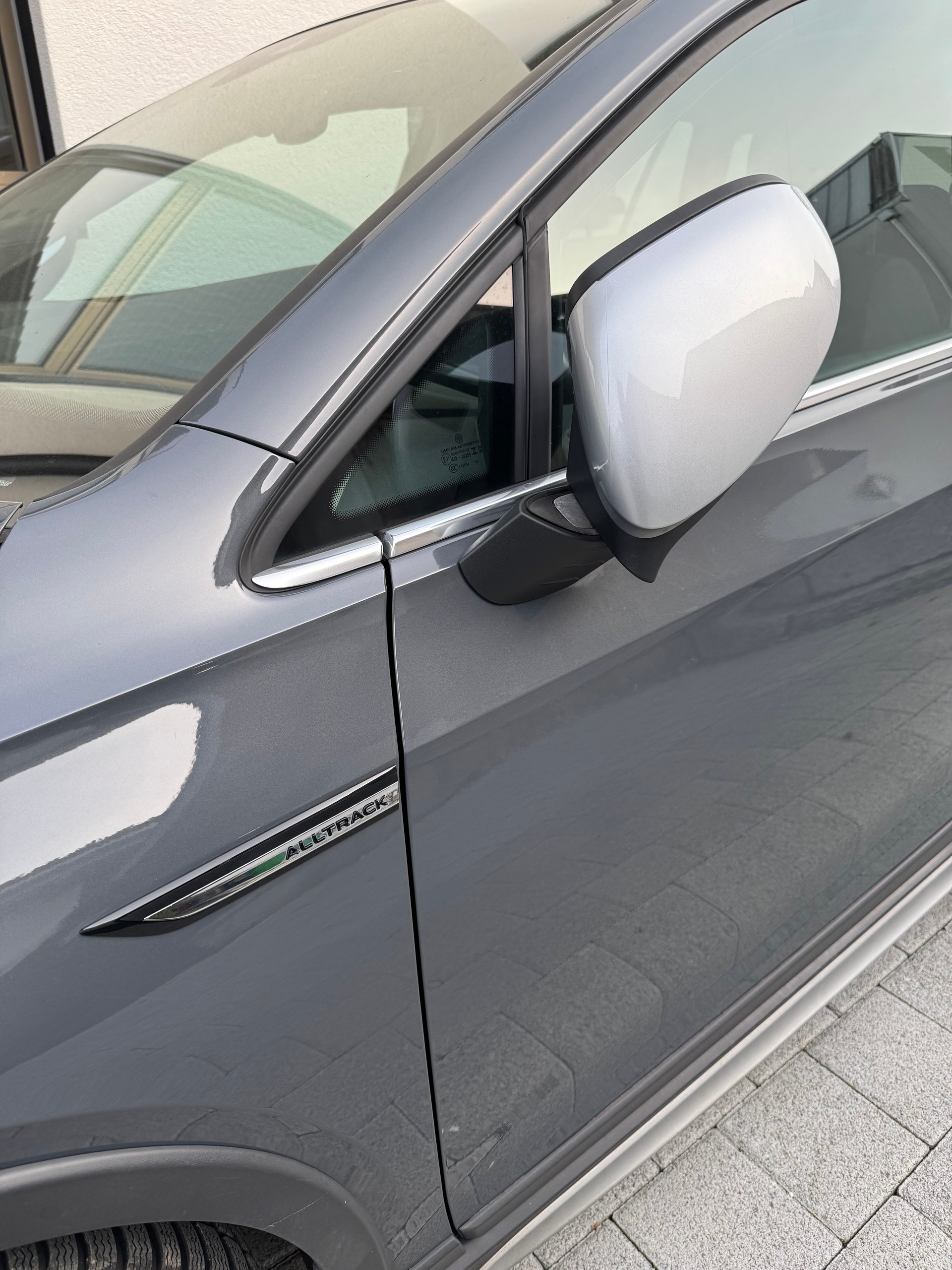 VW Golf 2.0 TSI Alltrack DSG 4Motion-image-12